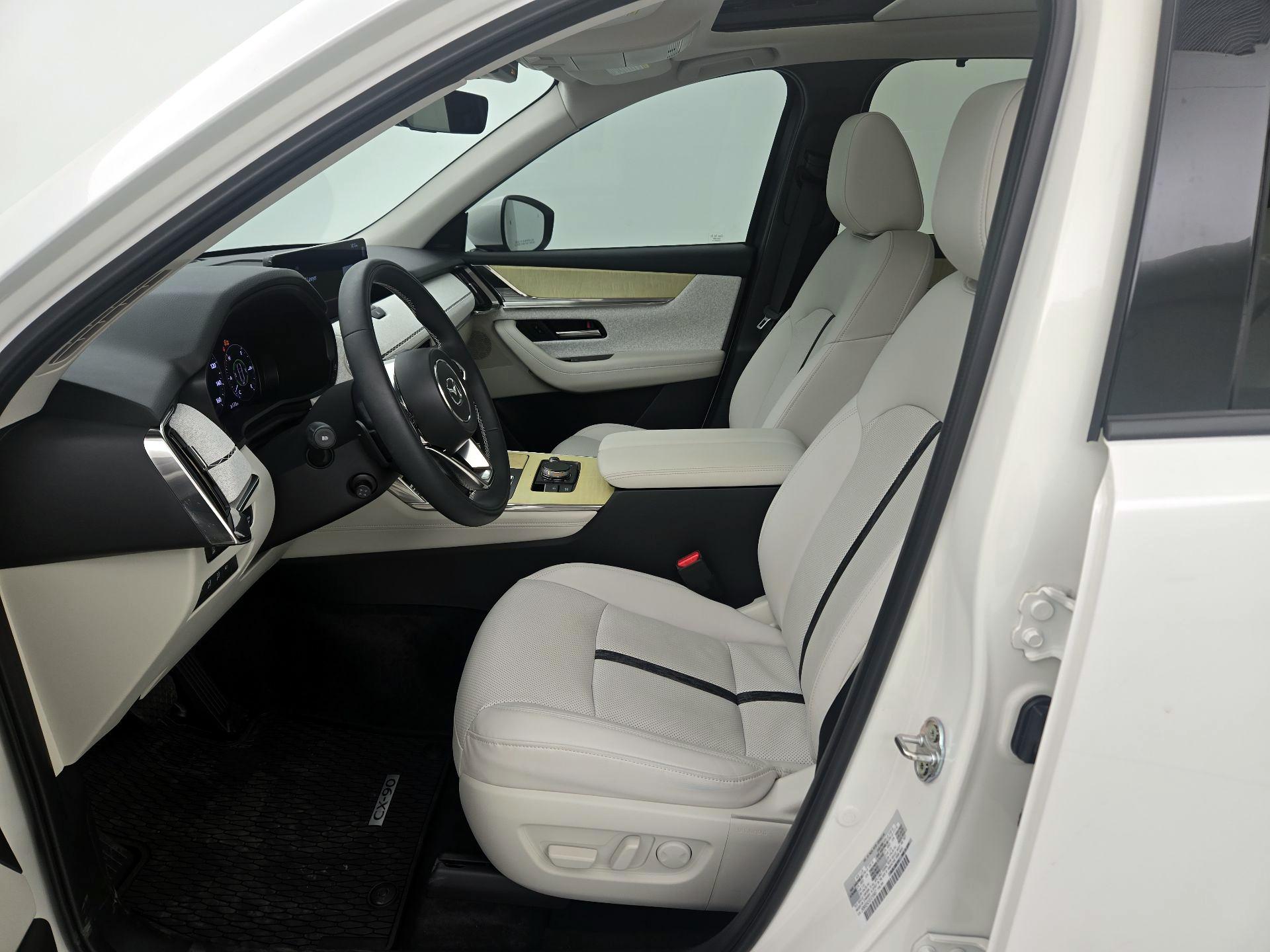 Thumbnail: 2025 Mazda CX-90 - 11