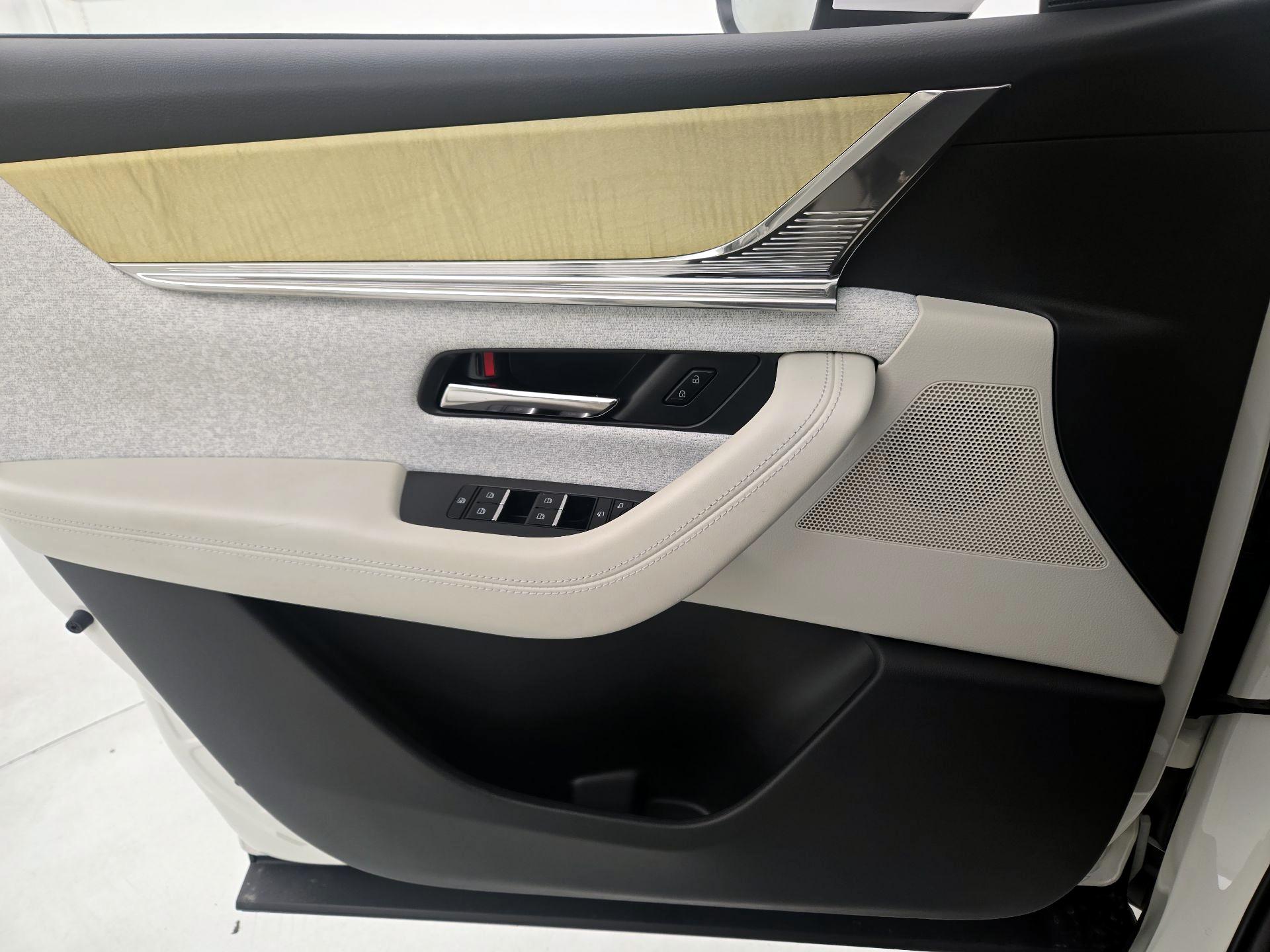 Thumbnail: 2025 Mazda CX-90 - 12