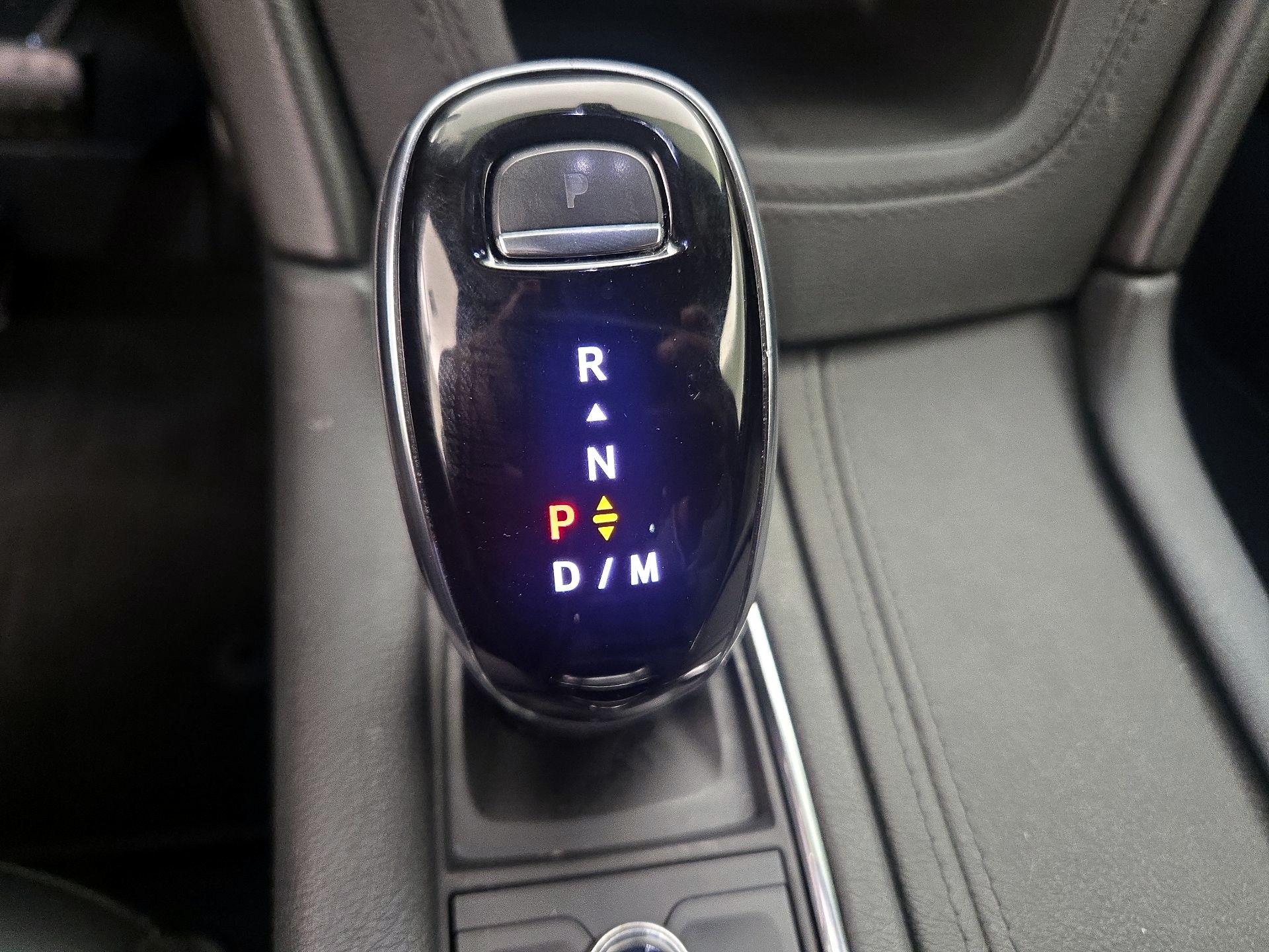 Thumbnail: 2020 Cadillac XT6 - 18