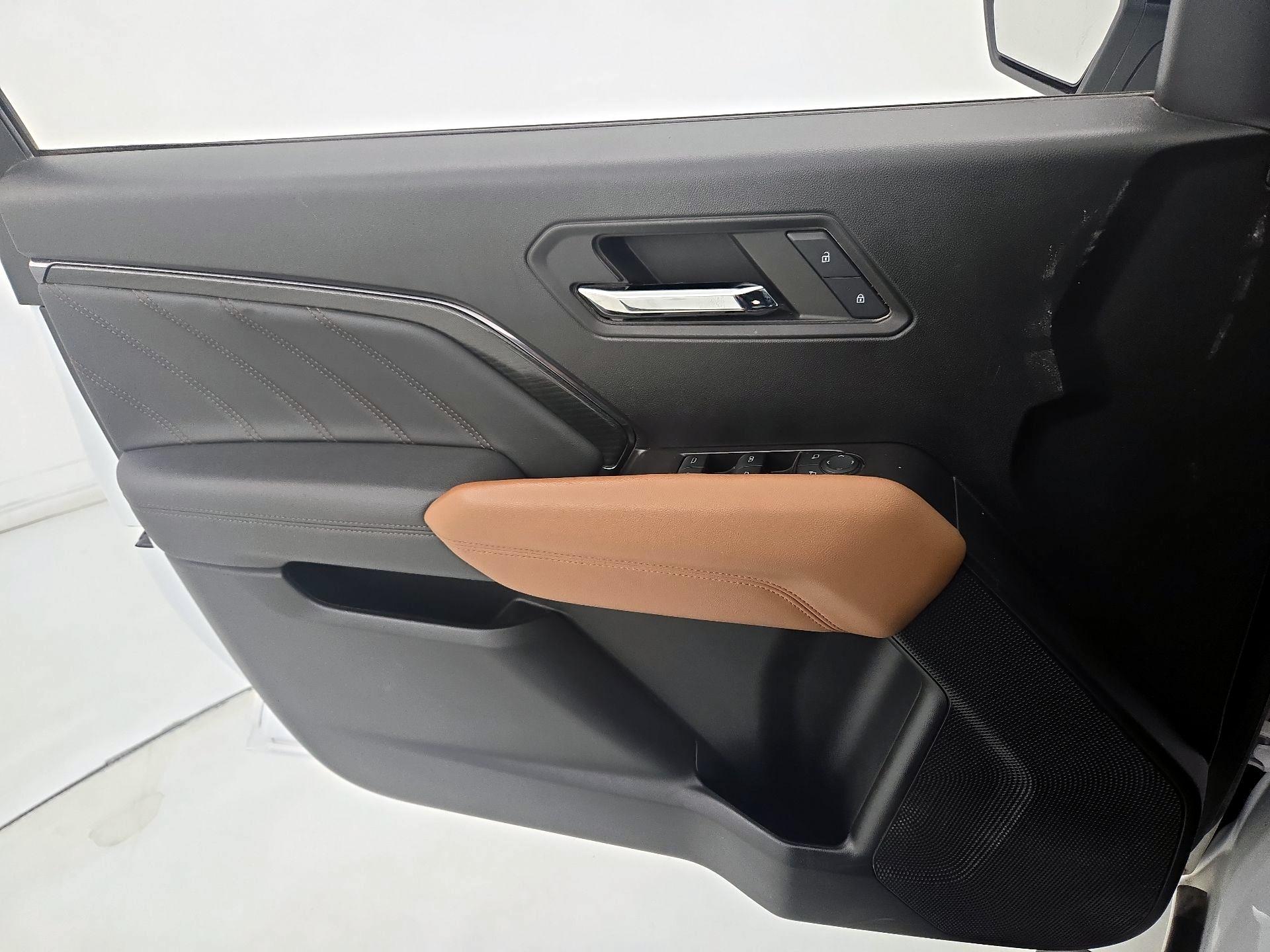 Thumbnail: 2024 GMC Canyon - 12