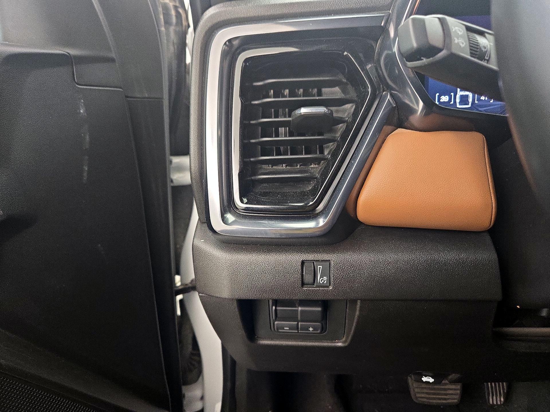 Thumbnail: 2024 GMC Canyon - 13