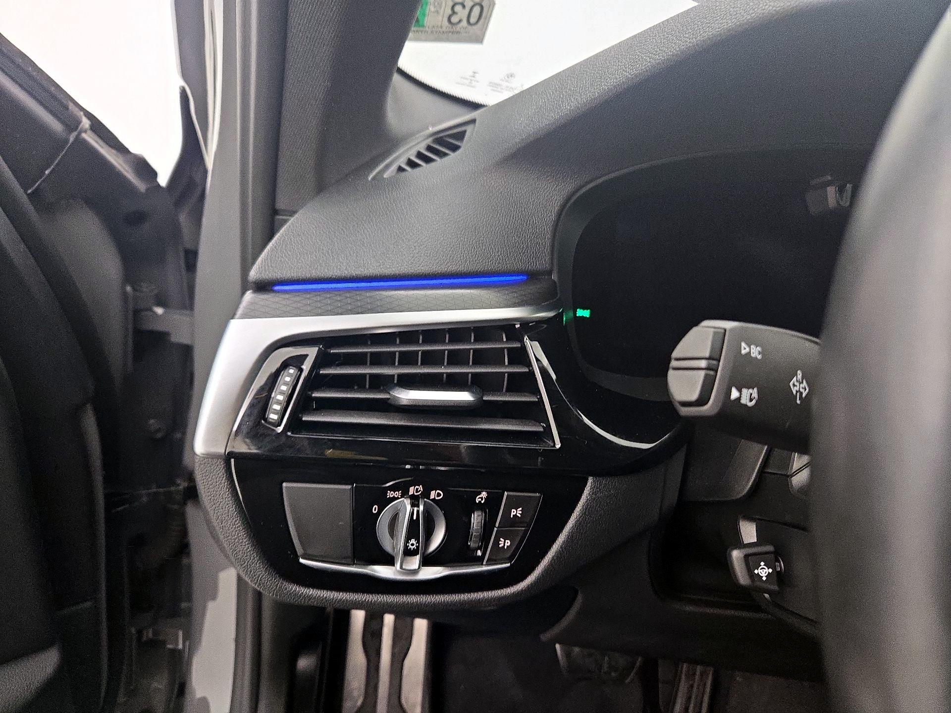 Thumbnail: 2021 BMW 5 Series - 13