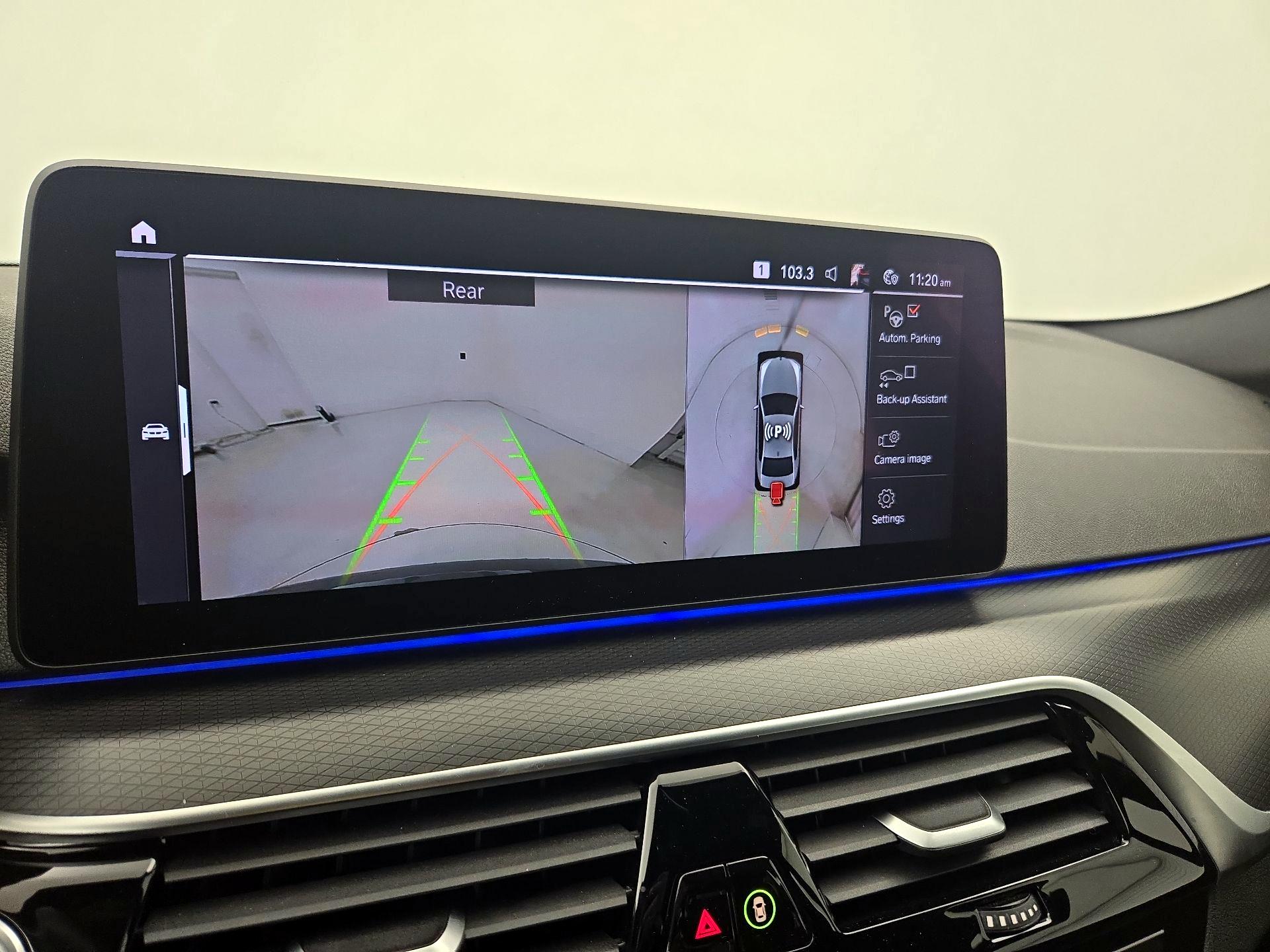 Thumbnail: 2021 BMW 5 Series - 15