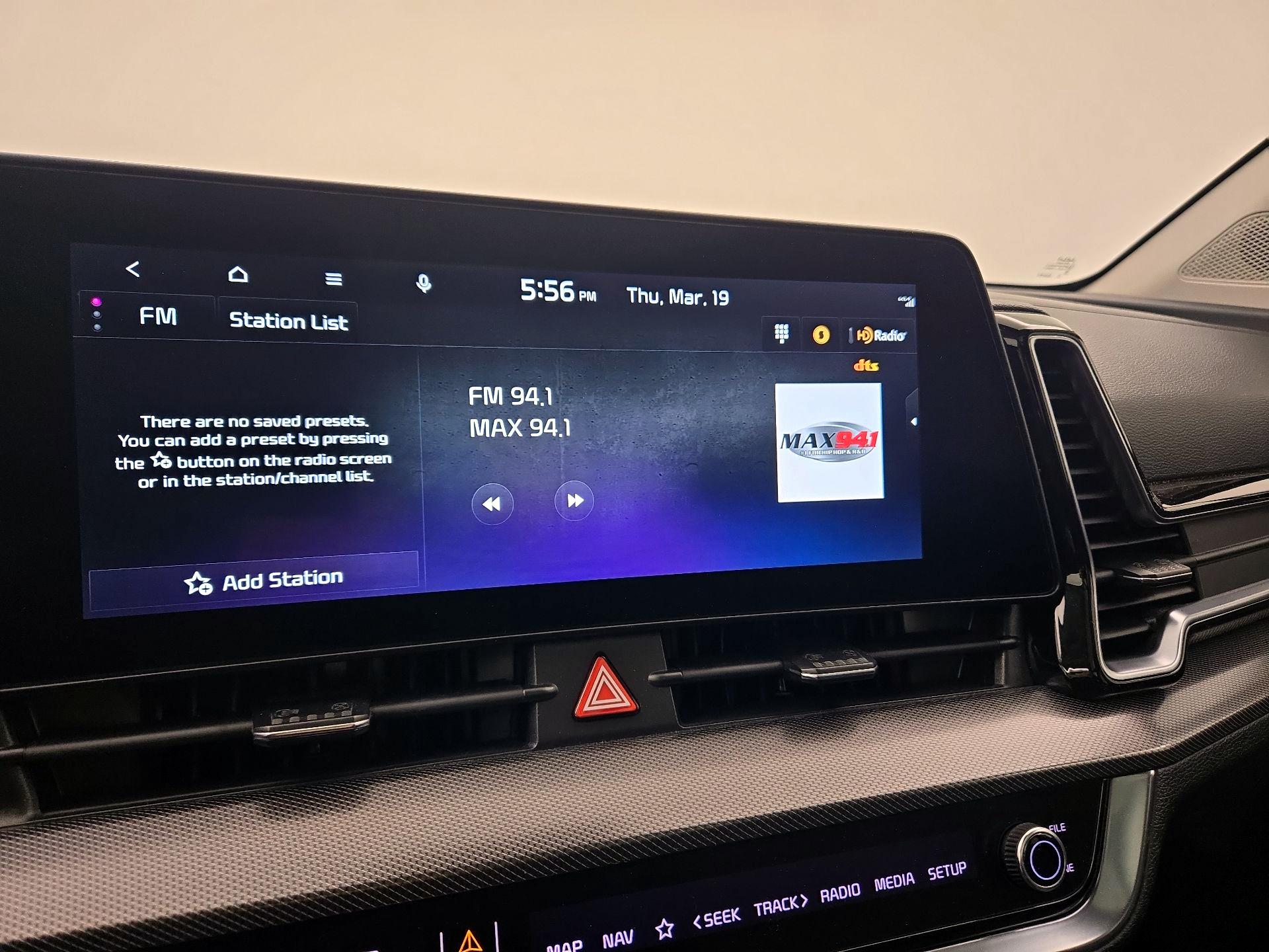 Thumbnail: 2023 Kia Sportage - 16