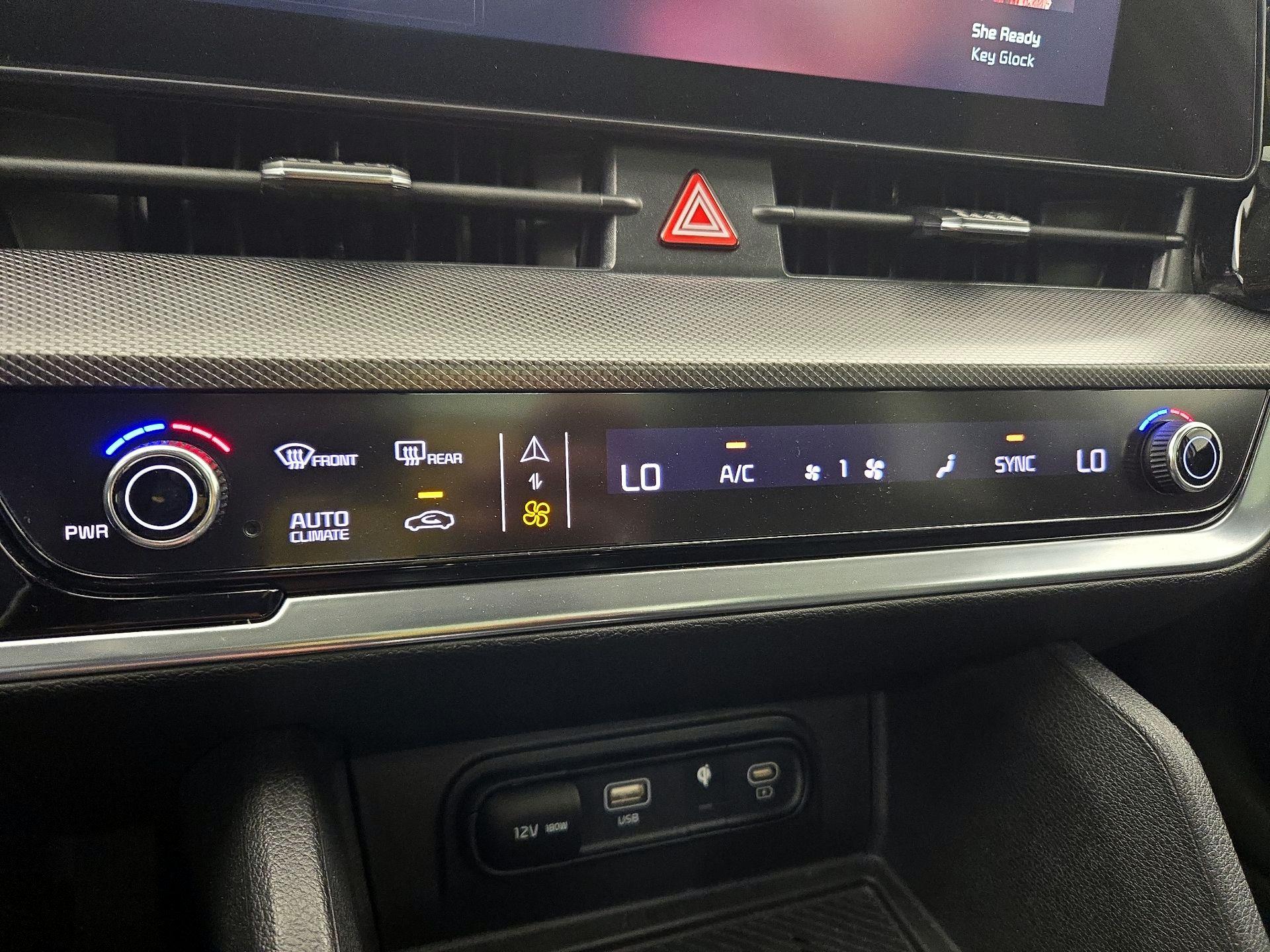 Thumbnail: 2023 Kia Sportage - 17