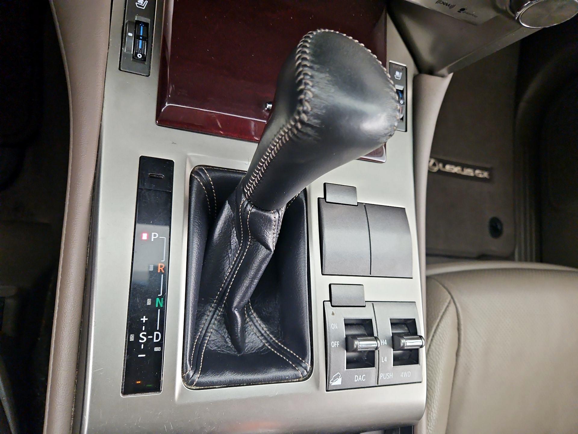 Thumbnail: 2019 Lexus GX - 18