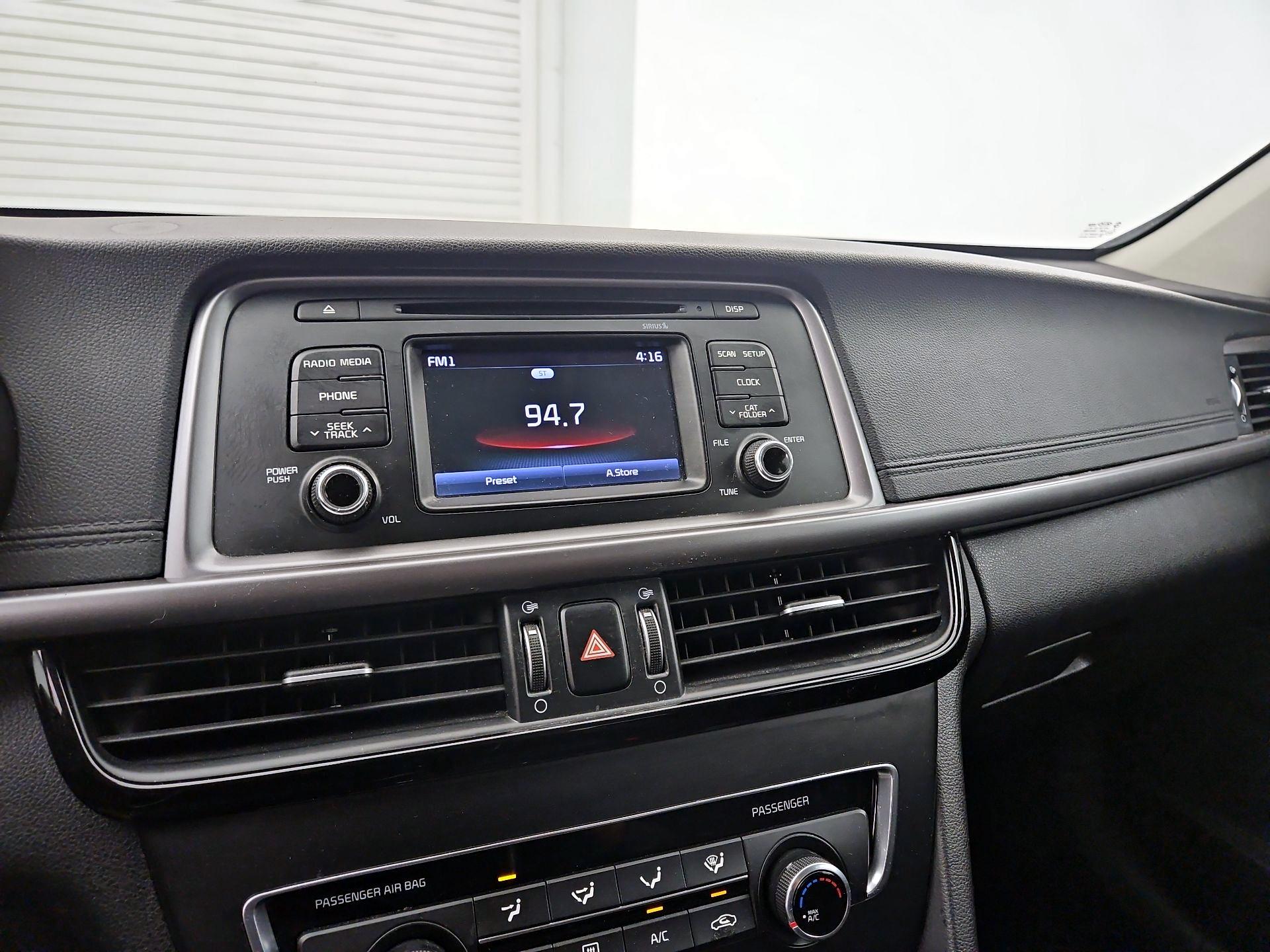 Thumbnail: 2017 Kia Optima - 15