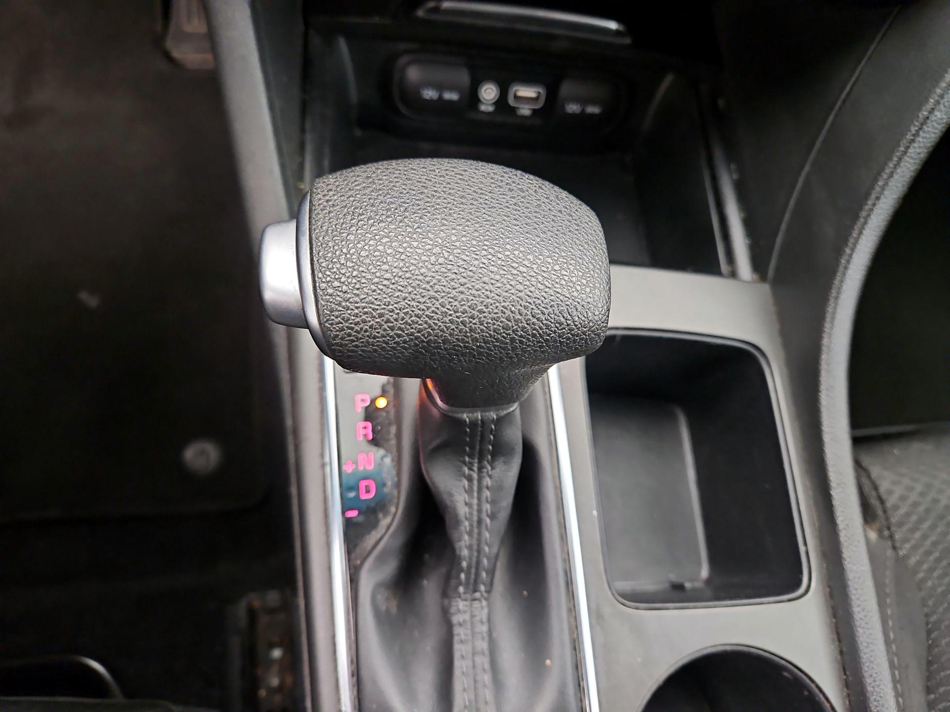 Thumbnail: 2017 Kia Optima - 17