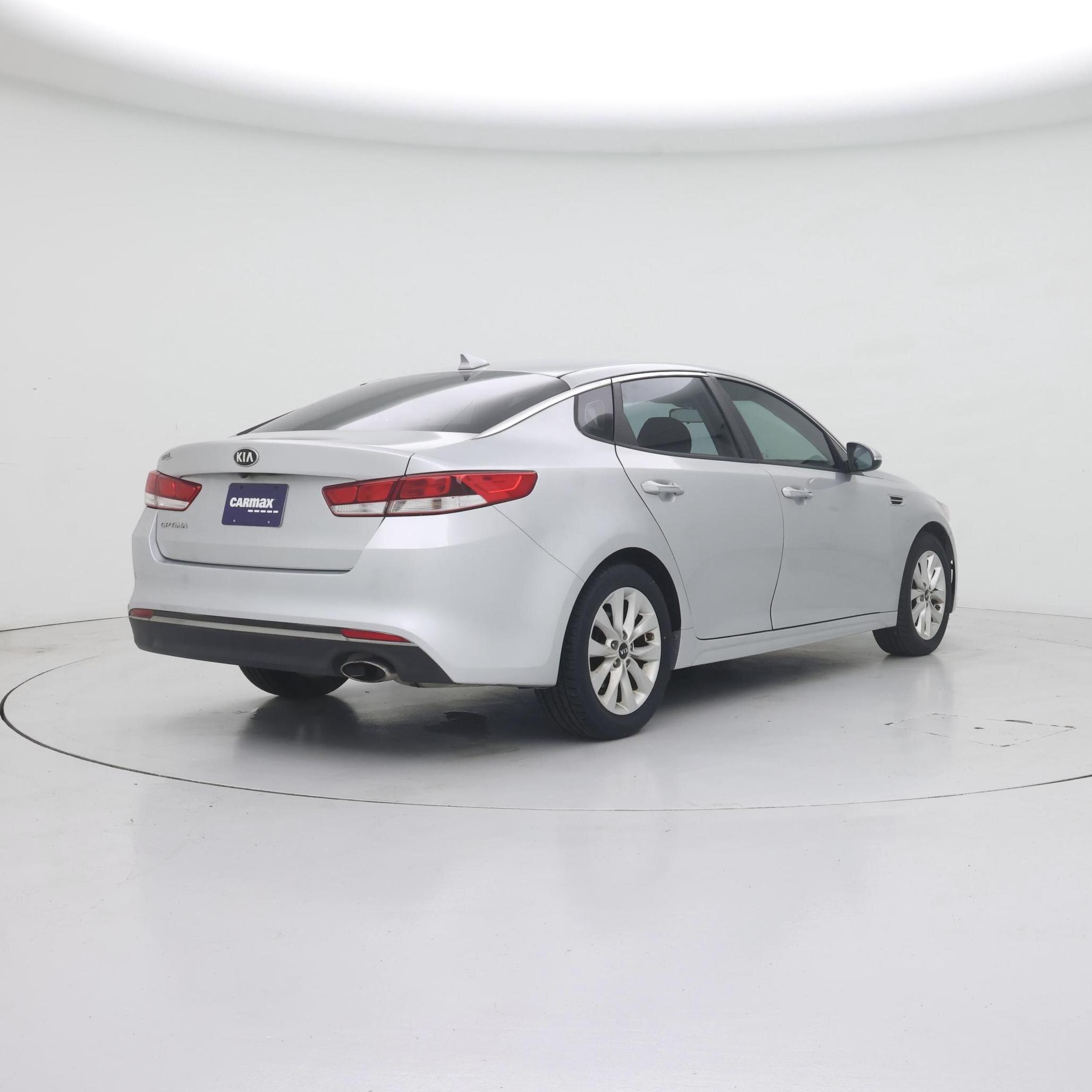 Thumbnail: 2017 Kia Optima - 8