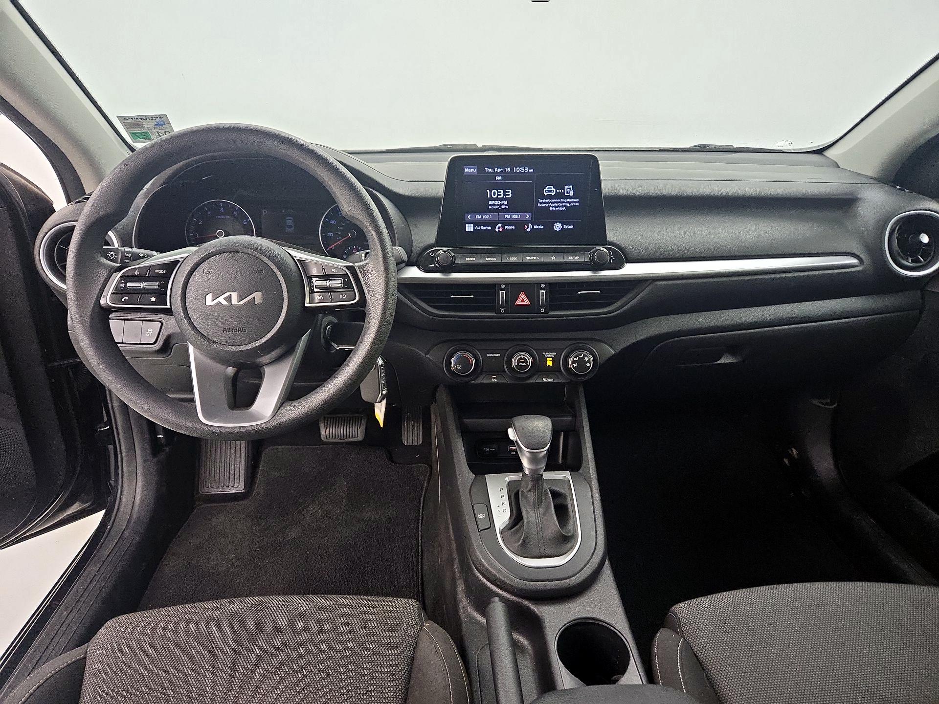 Thumbnail: 2023 Kia Forte - 9