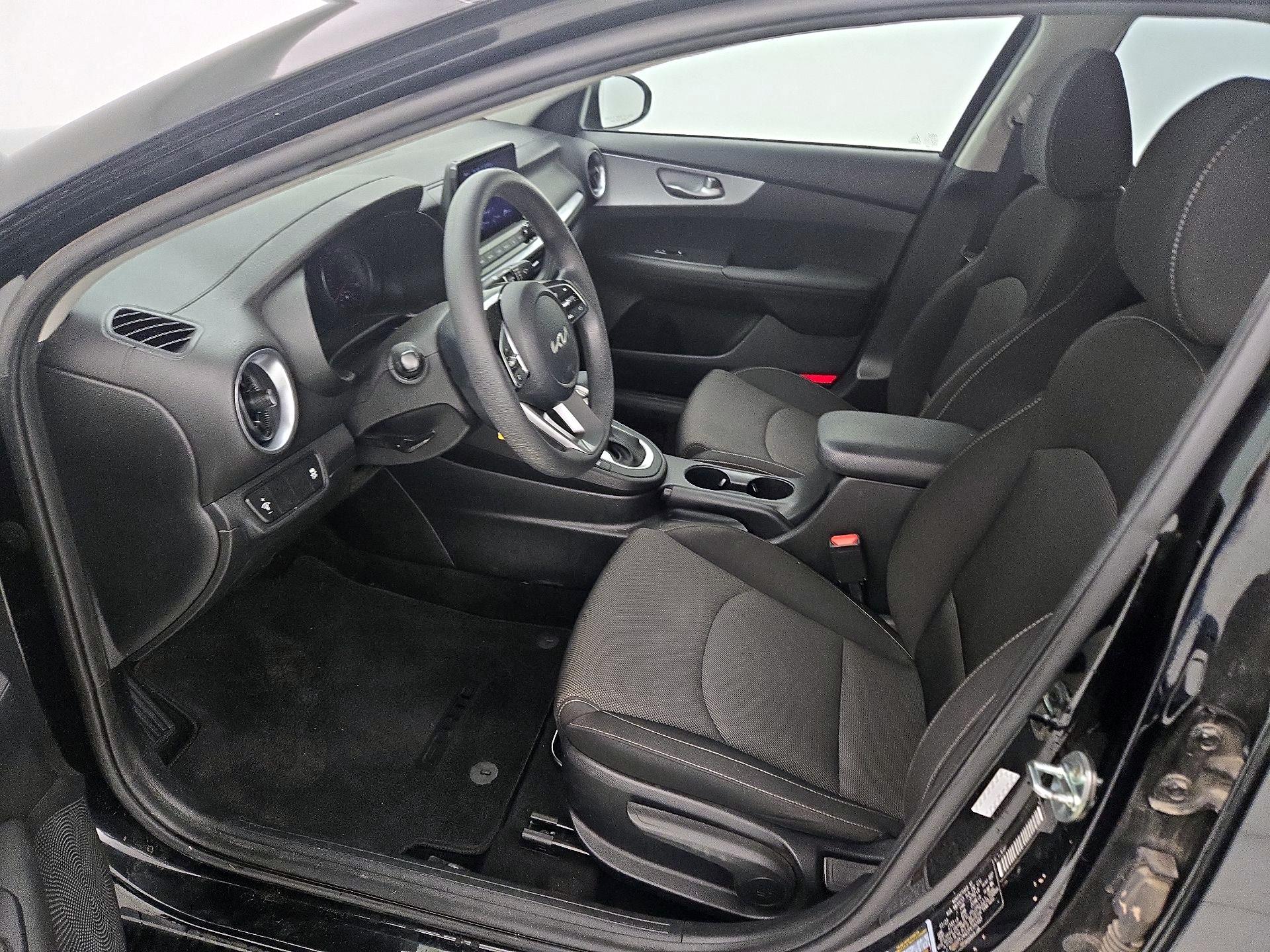 Thumbnail: 2023 Kia Forte - 11