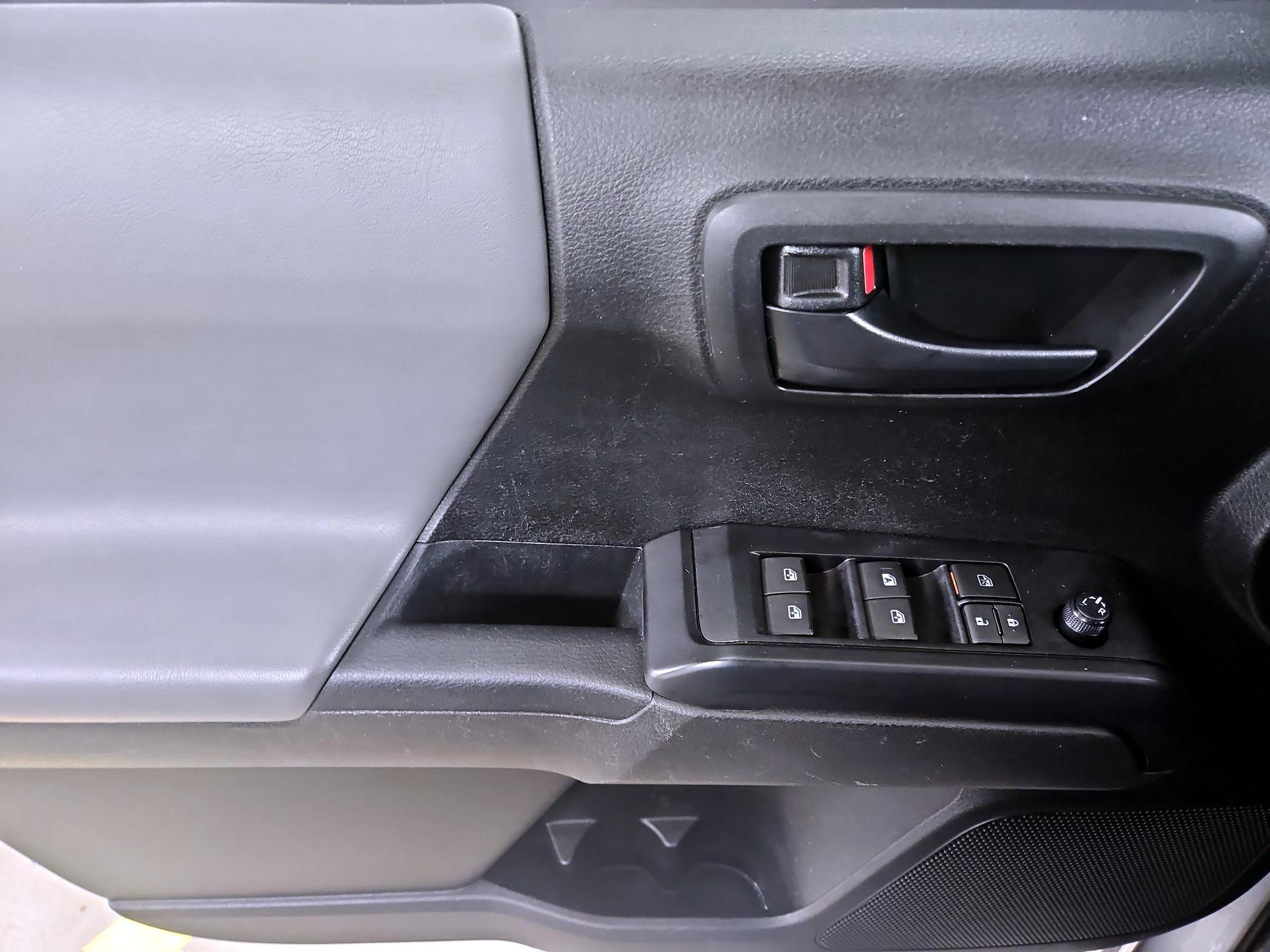 Thumbnail: 2022 Toyota Tacoma - 12