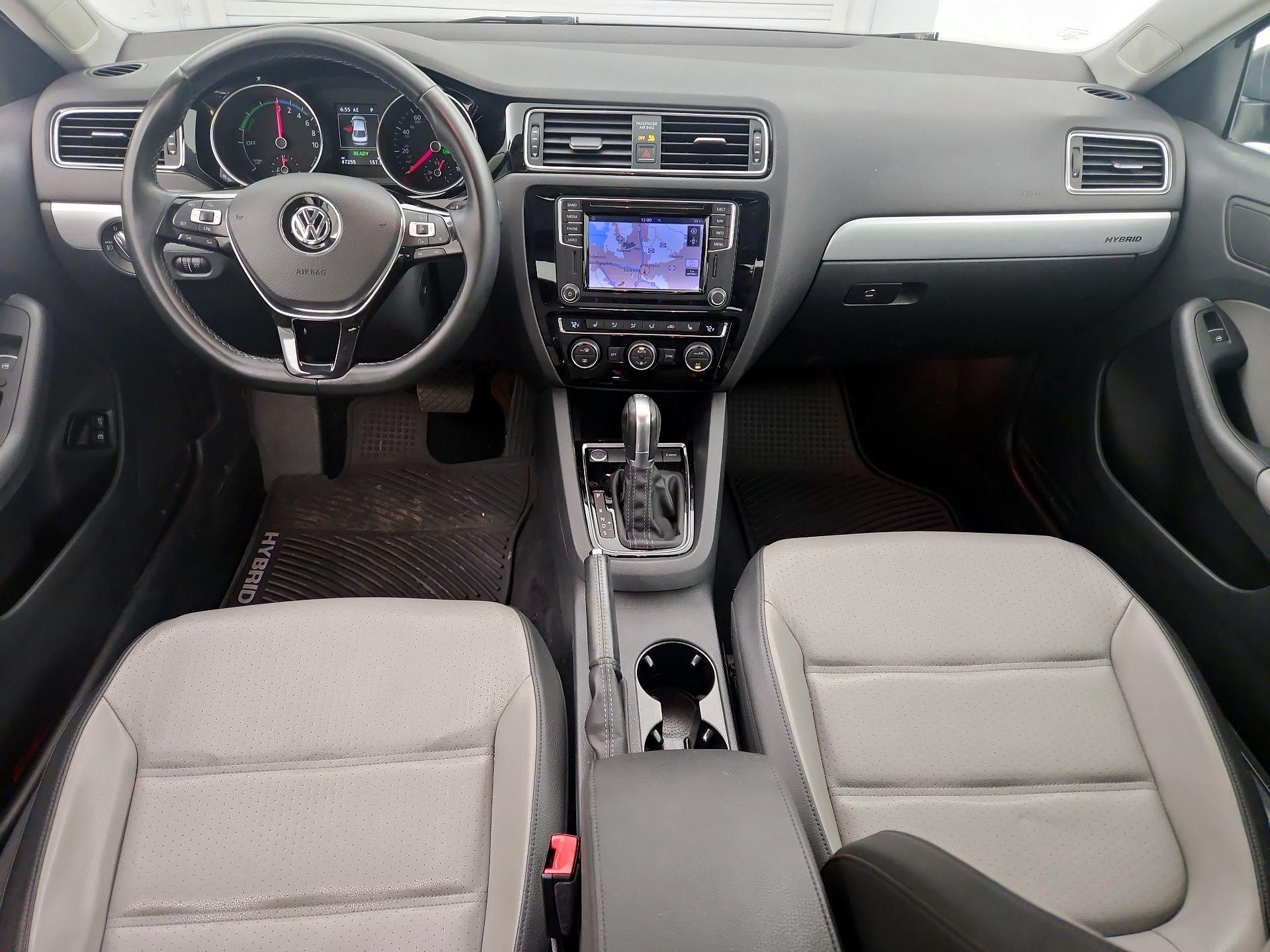 Thumbnail: 2016 Volkswagen Jetta - 9