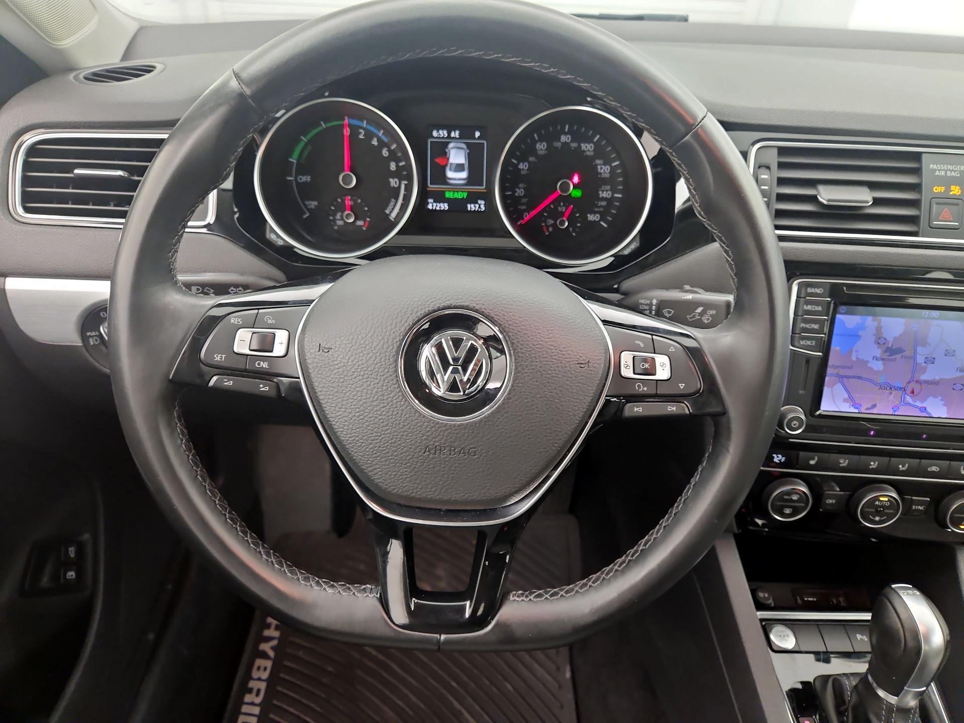 Thumbnail: 2016 Volkswagen Jetta - 10