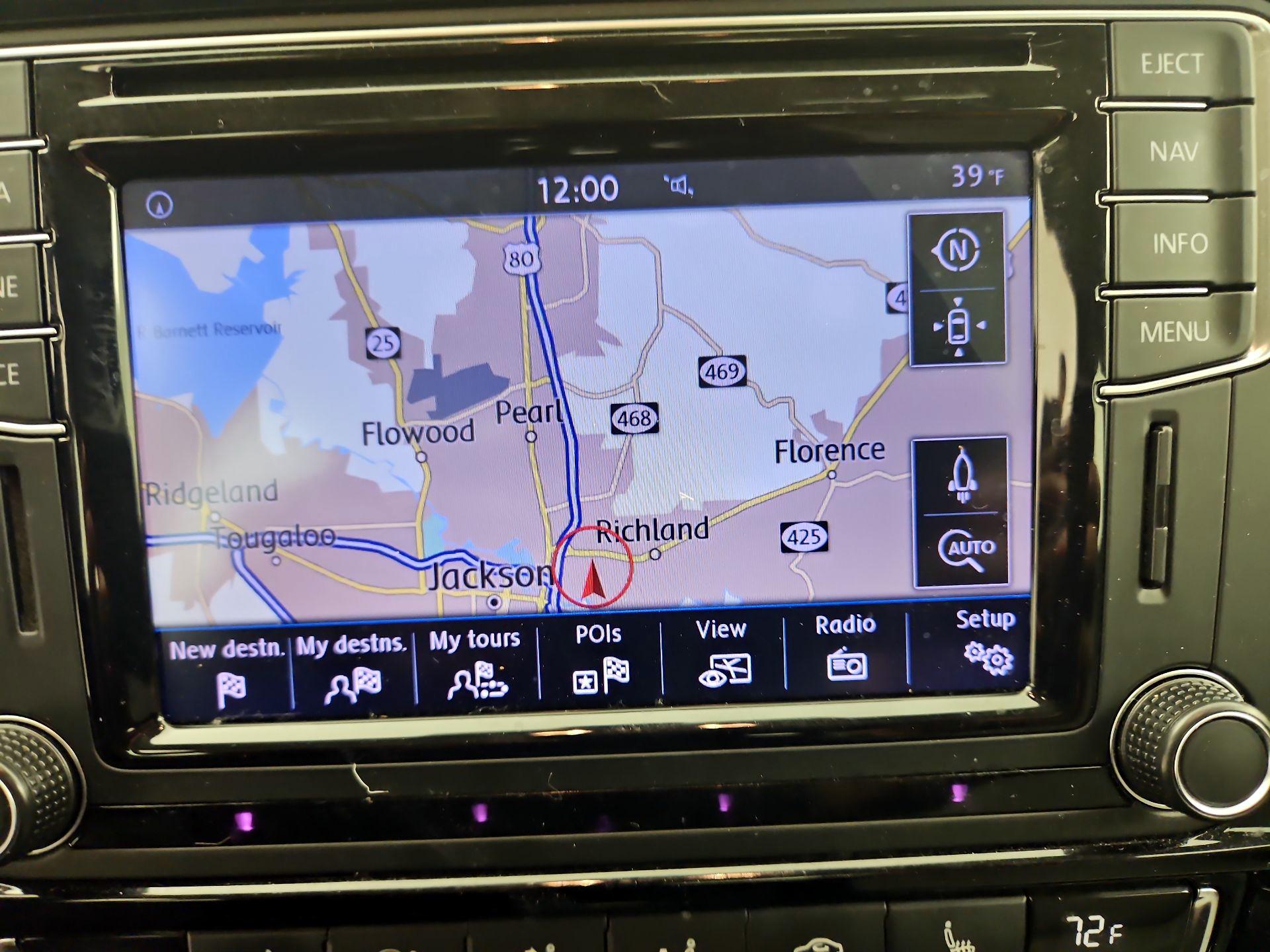 Thumbnail: 2016 Volkswagen Jetta - 14