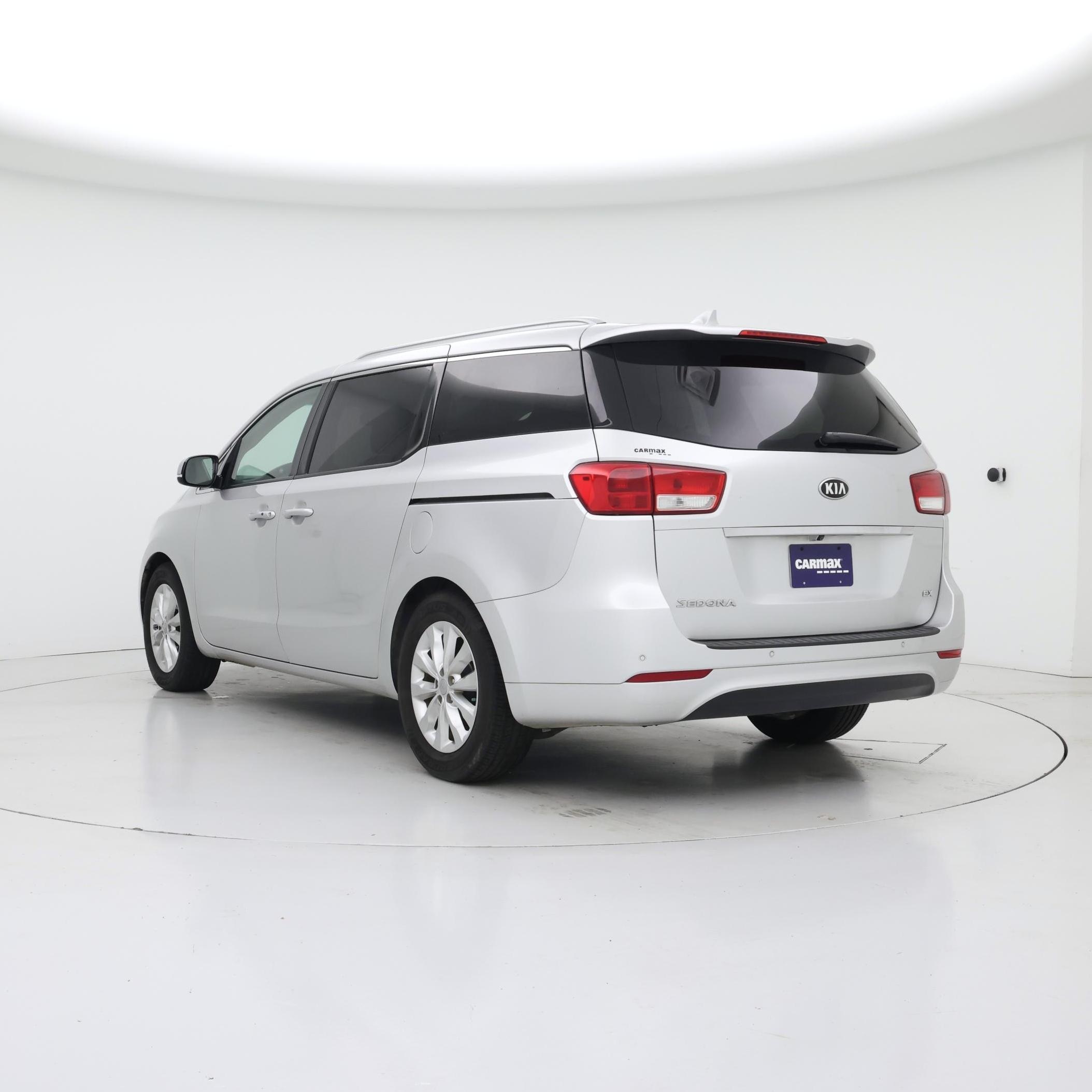 Thumbnail: 2016 Kia Sedona - 2