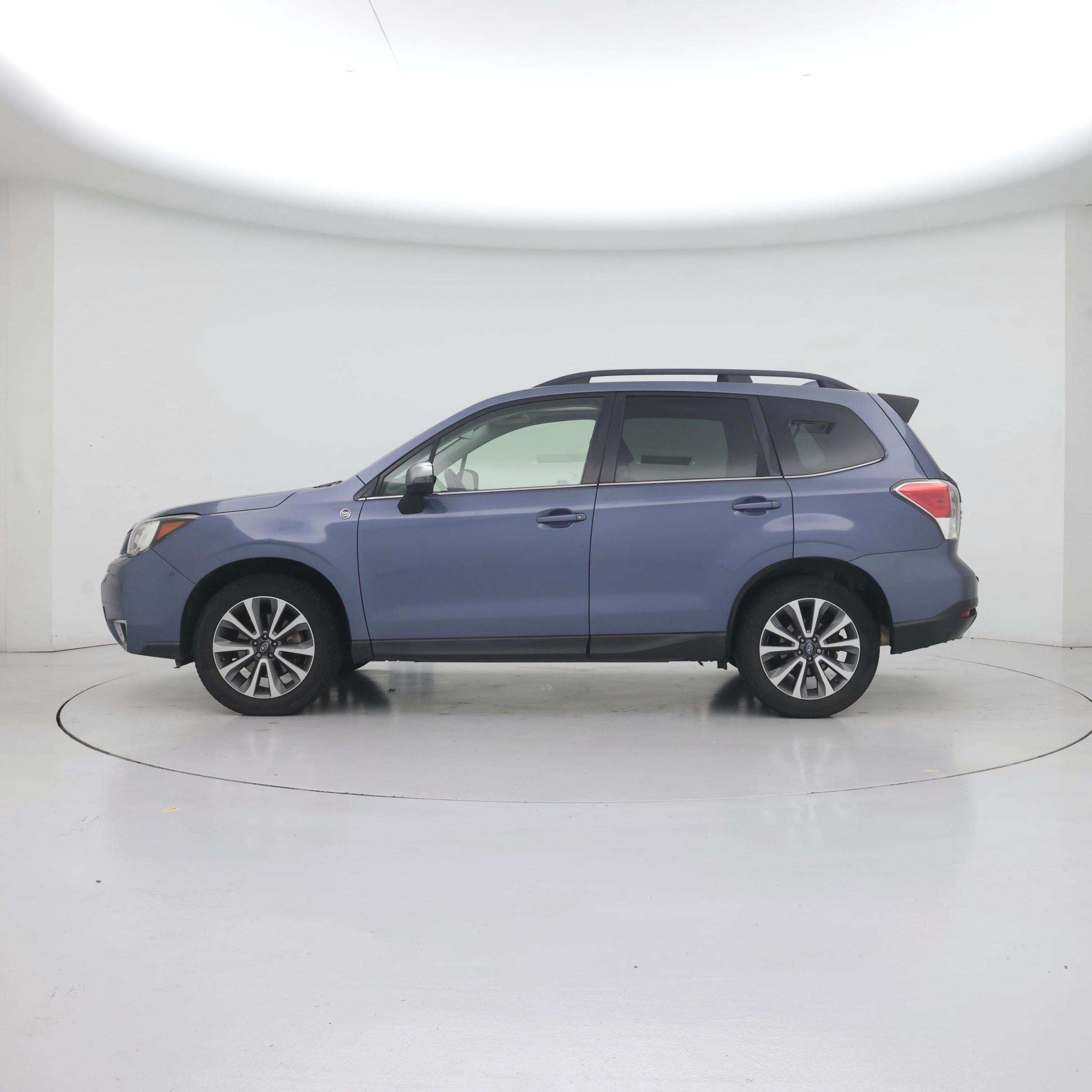 Thumbnail: 2018 Subaru Forester - 3