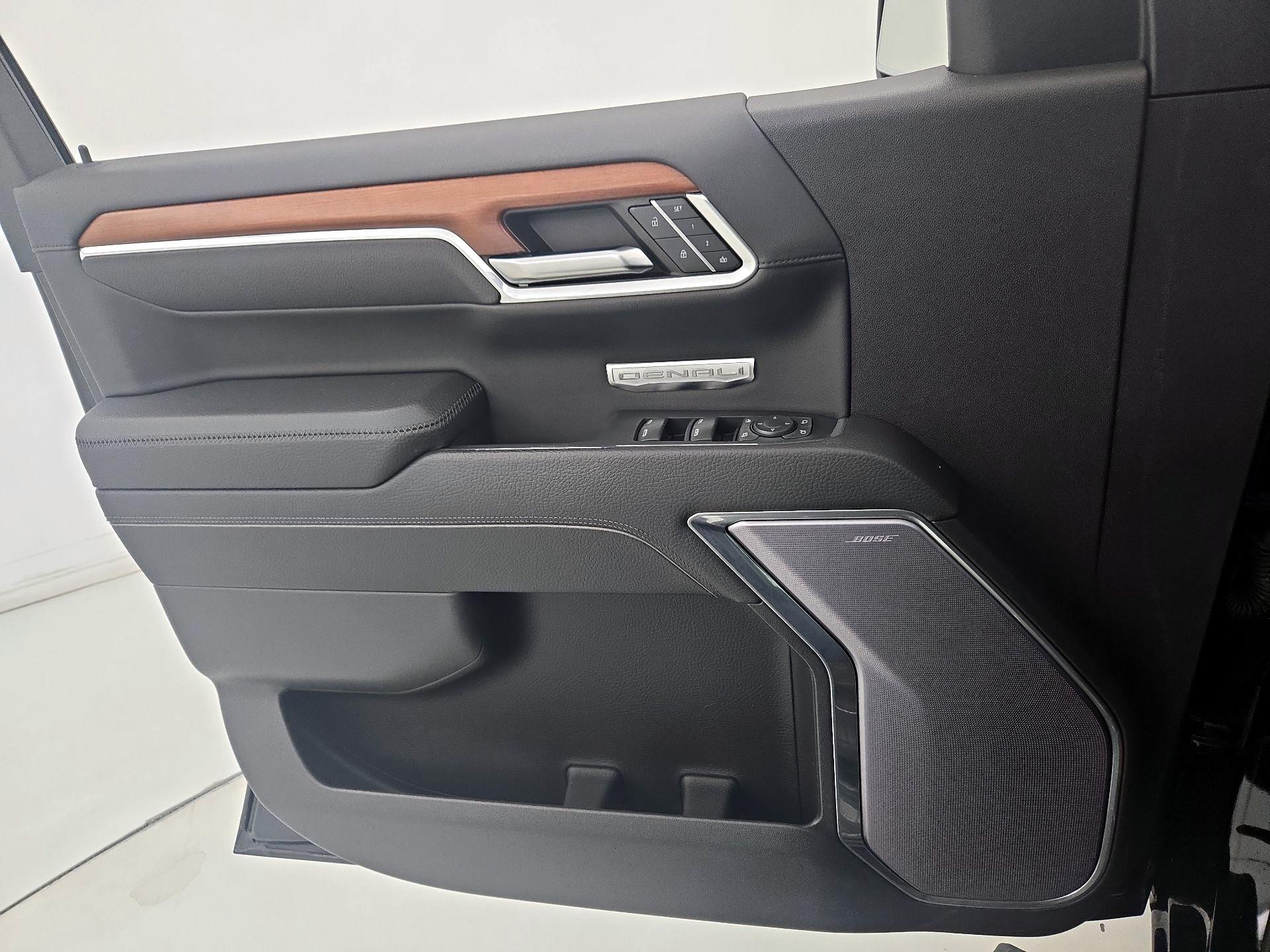 Thumbnail: 2022 GMC Sierra 1500 - 12