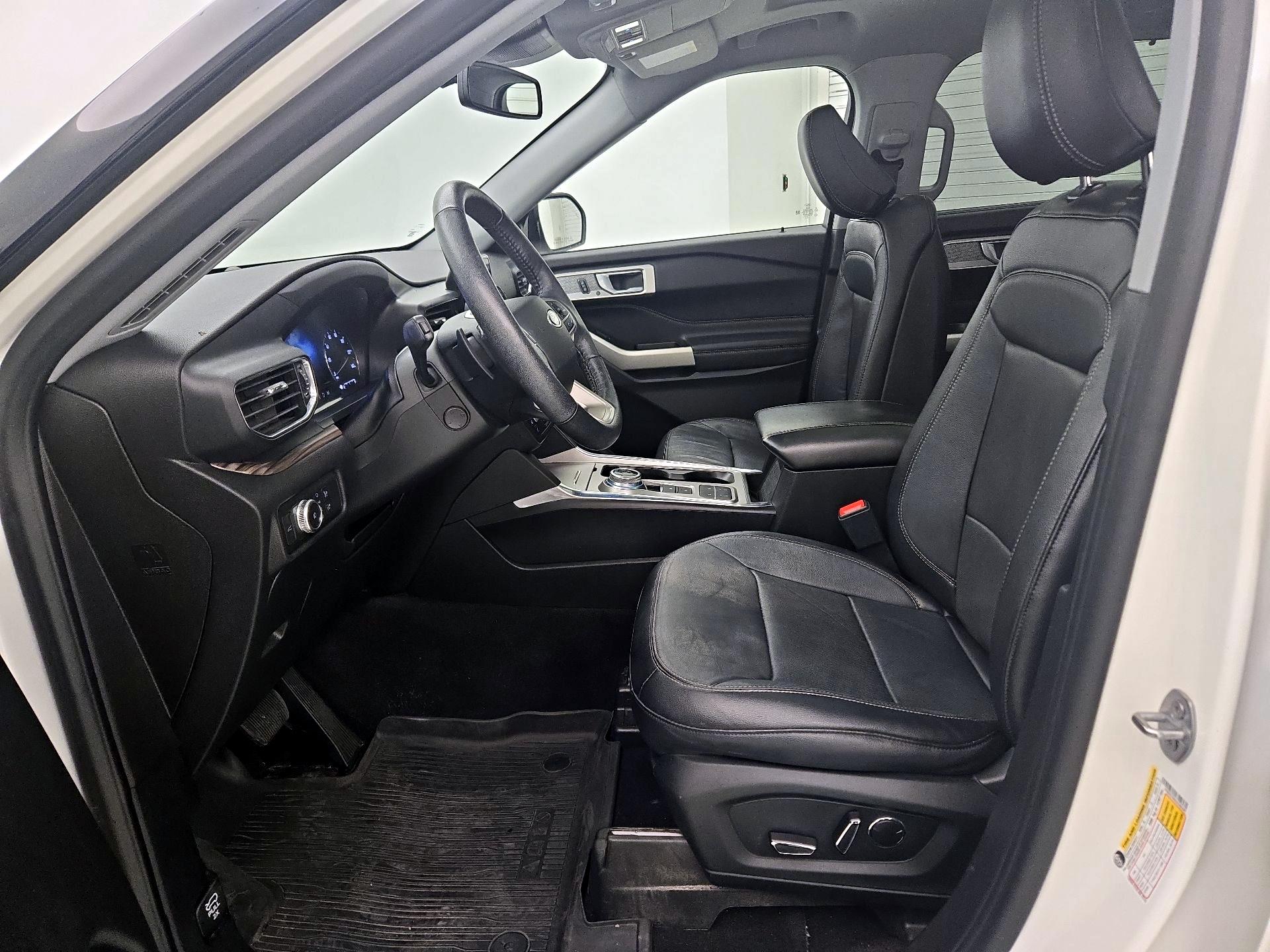 Thumbnail: 2020 Ford Explorer - 11