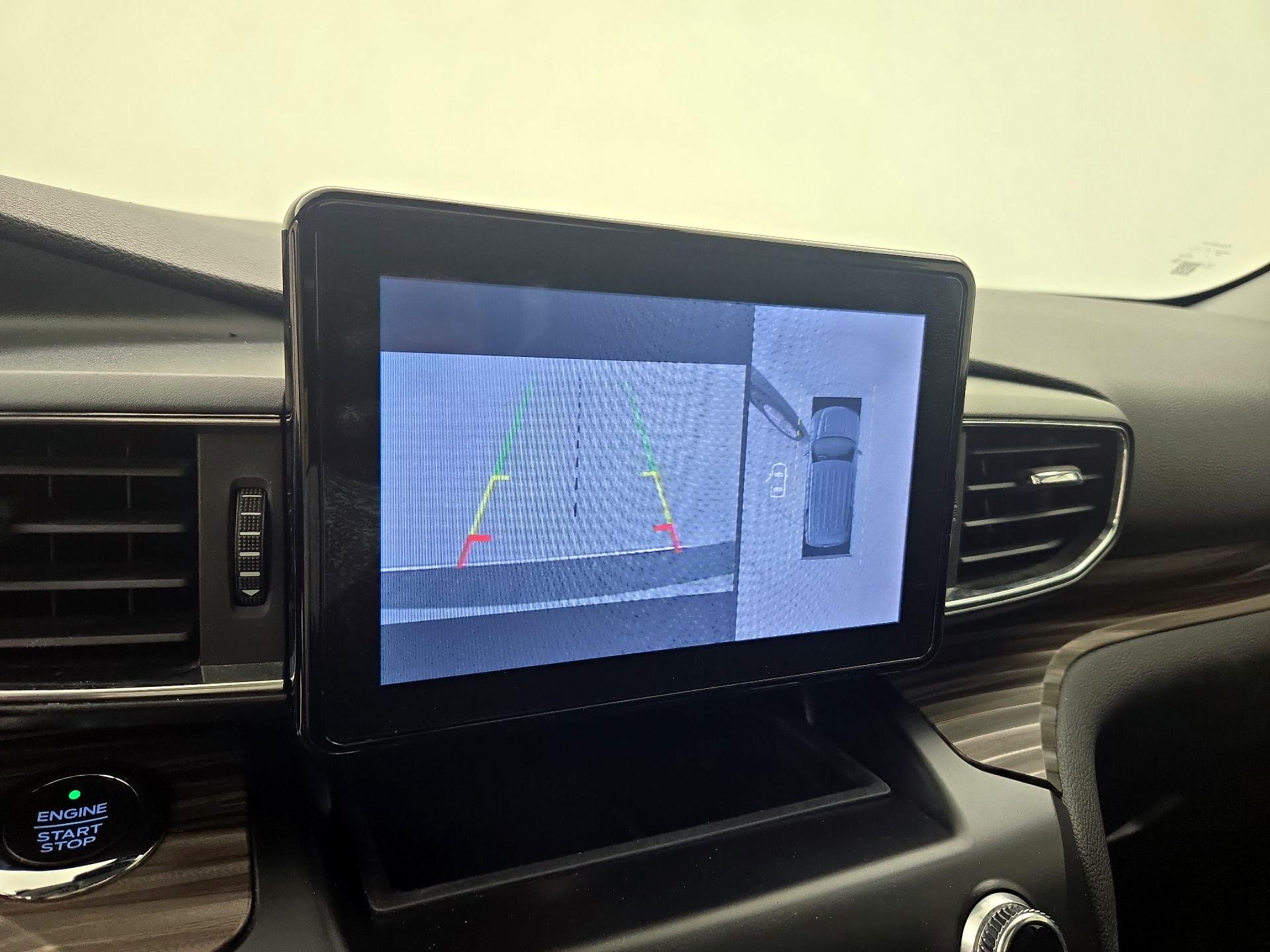 Thumbnail: 2020 Ford Explorer - 15