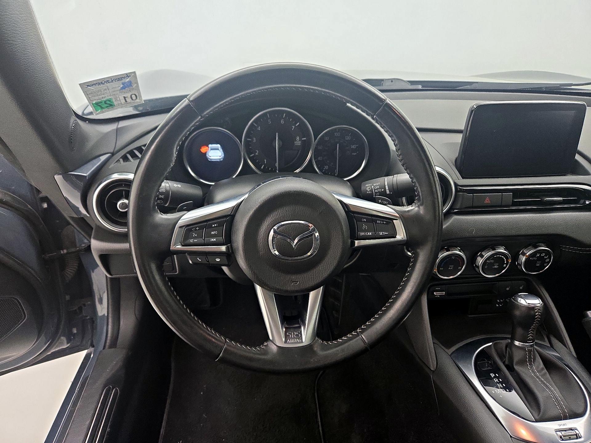 Thumbnail: 2021 Mazda MX-5 Miata - 10