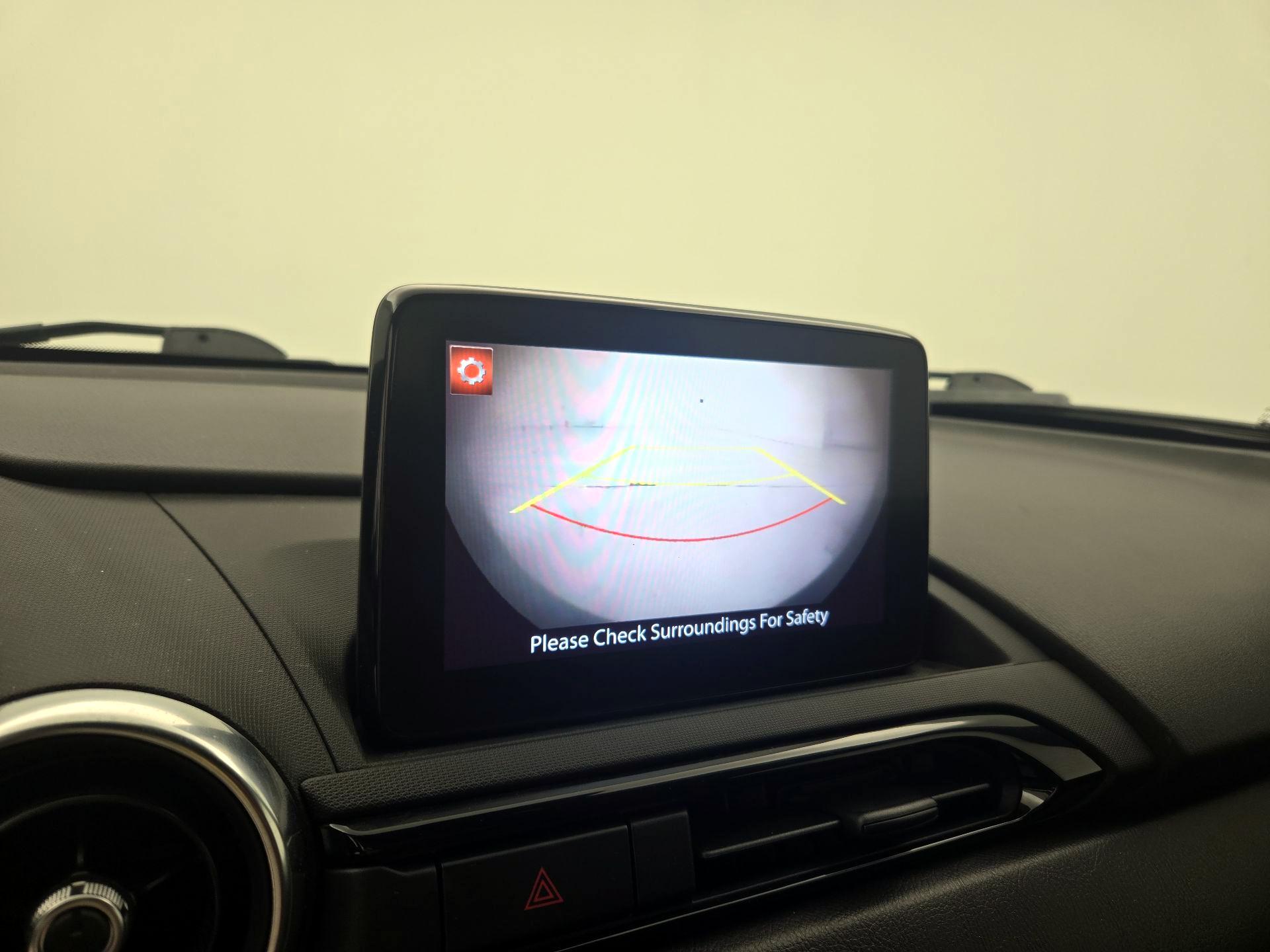 Thumbnail: 2021 Mazda MX-5 Miata - 14