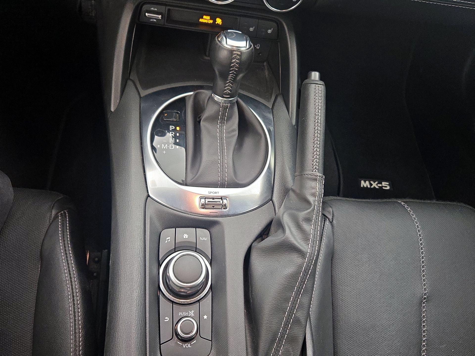 Thumbnail: 2021 Mazda MX-5 Miata - 17