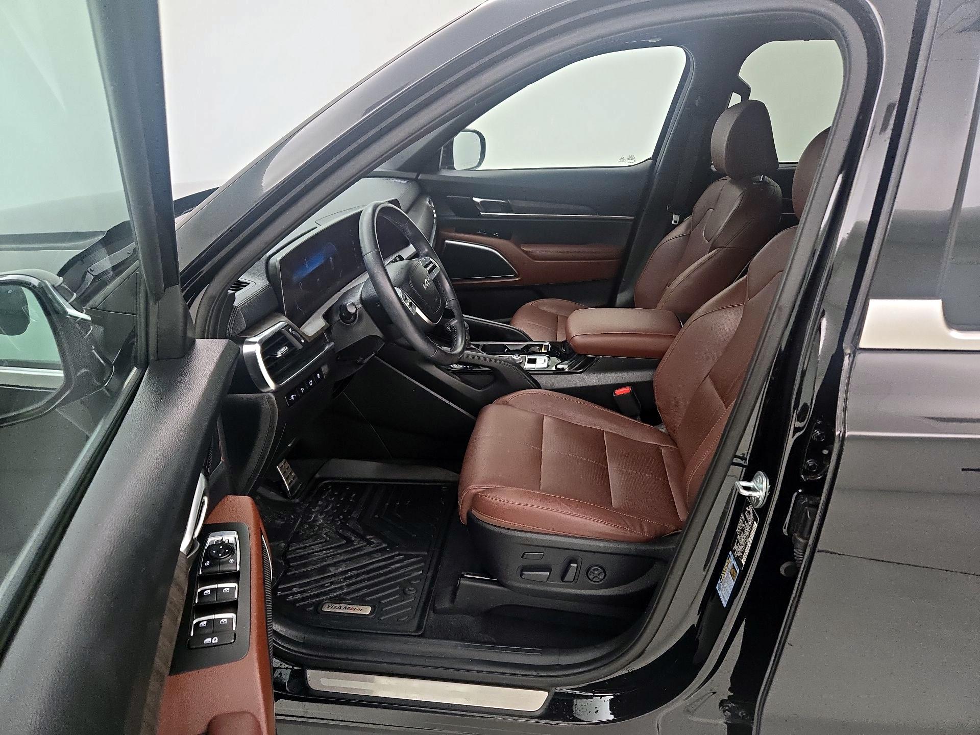 Thumbnail: 2023 Kia Telluride - 11