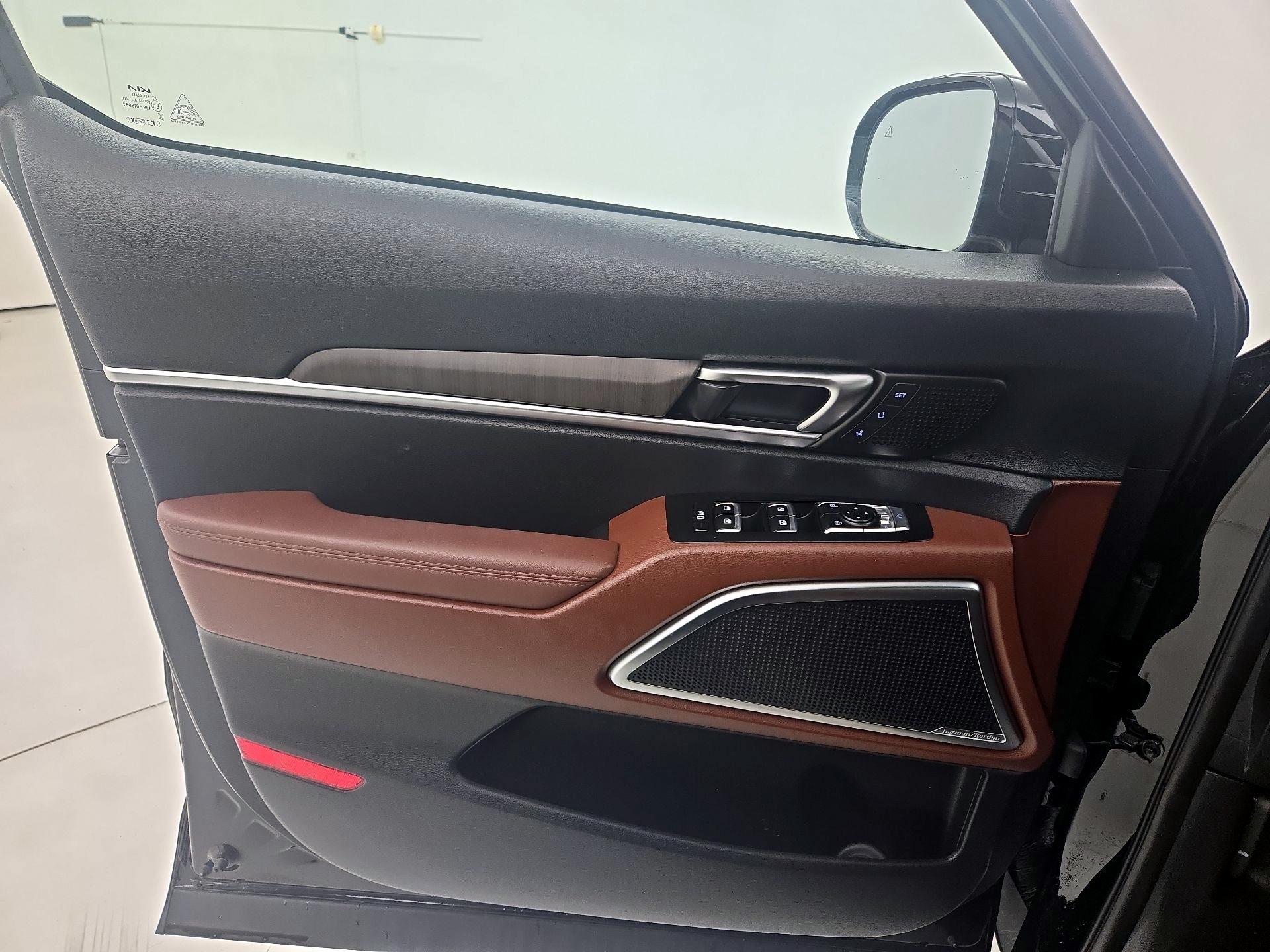 Thumbnail: 2023 Kia Telluride - 12