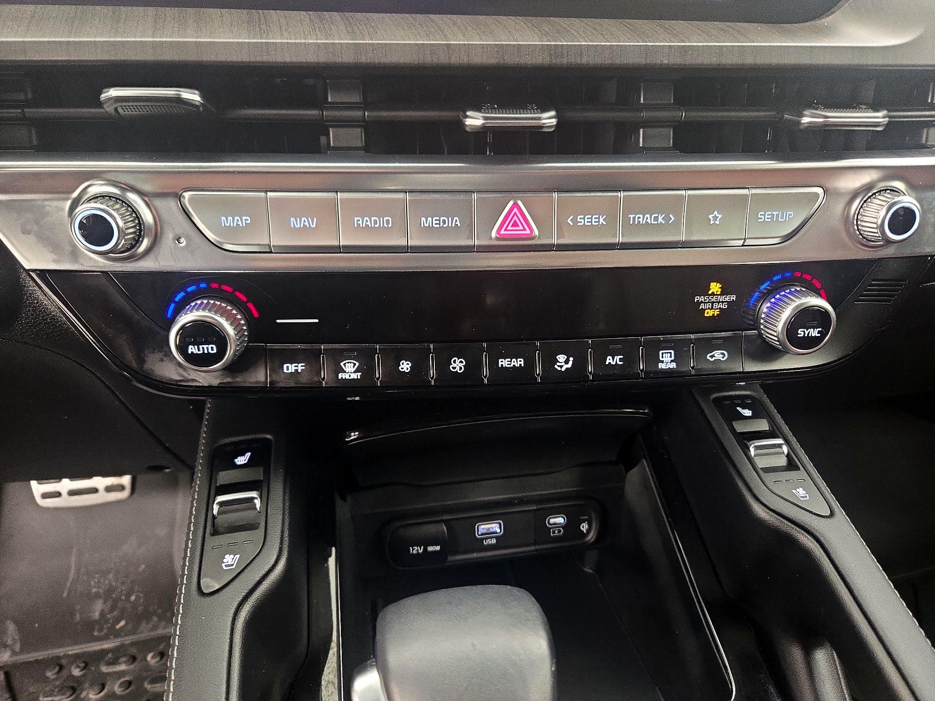 Thumbnail: 2023 Kia Telluride - 17