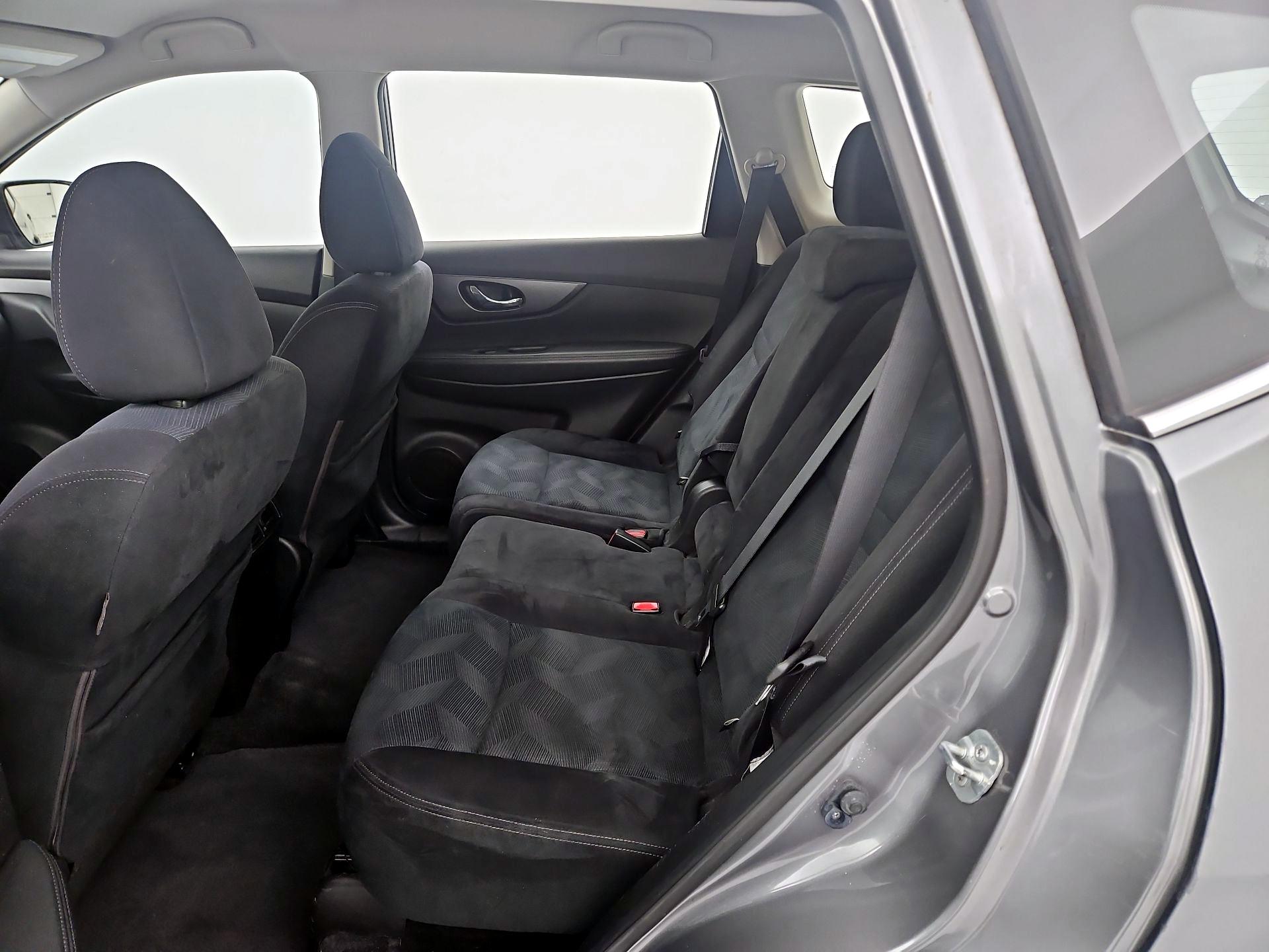 Thumbnail: 2016 Nissan Rogue - 19