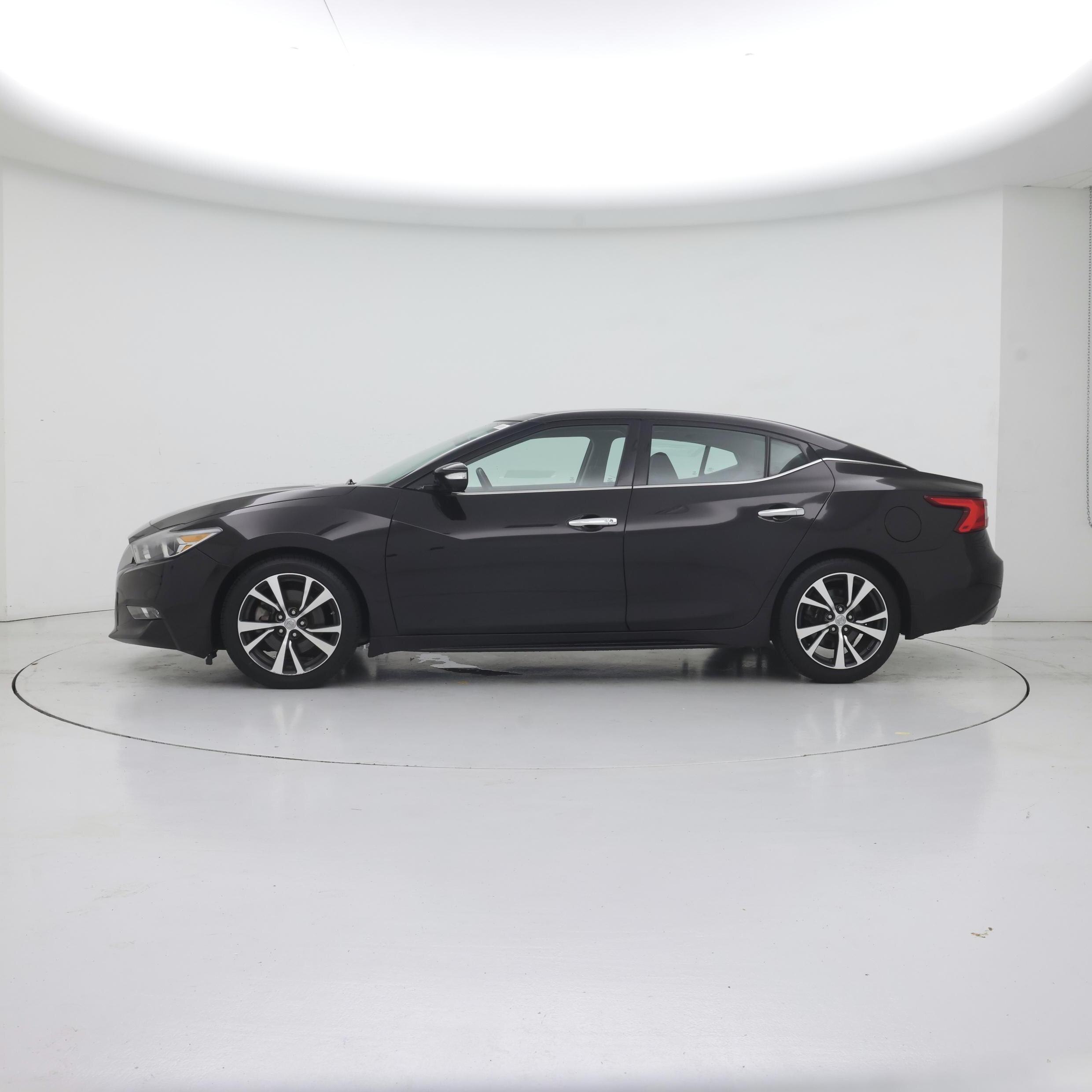 Thumbnail: 2017 Nissan Maxima - 3