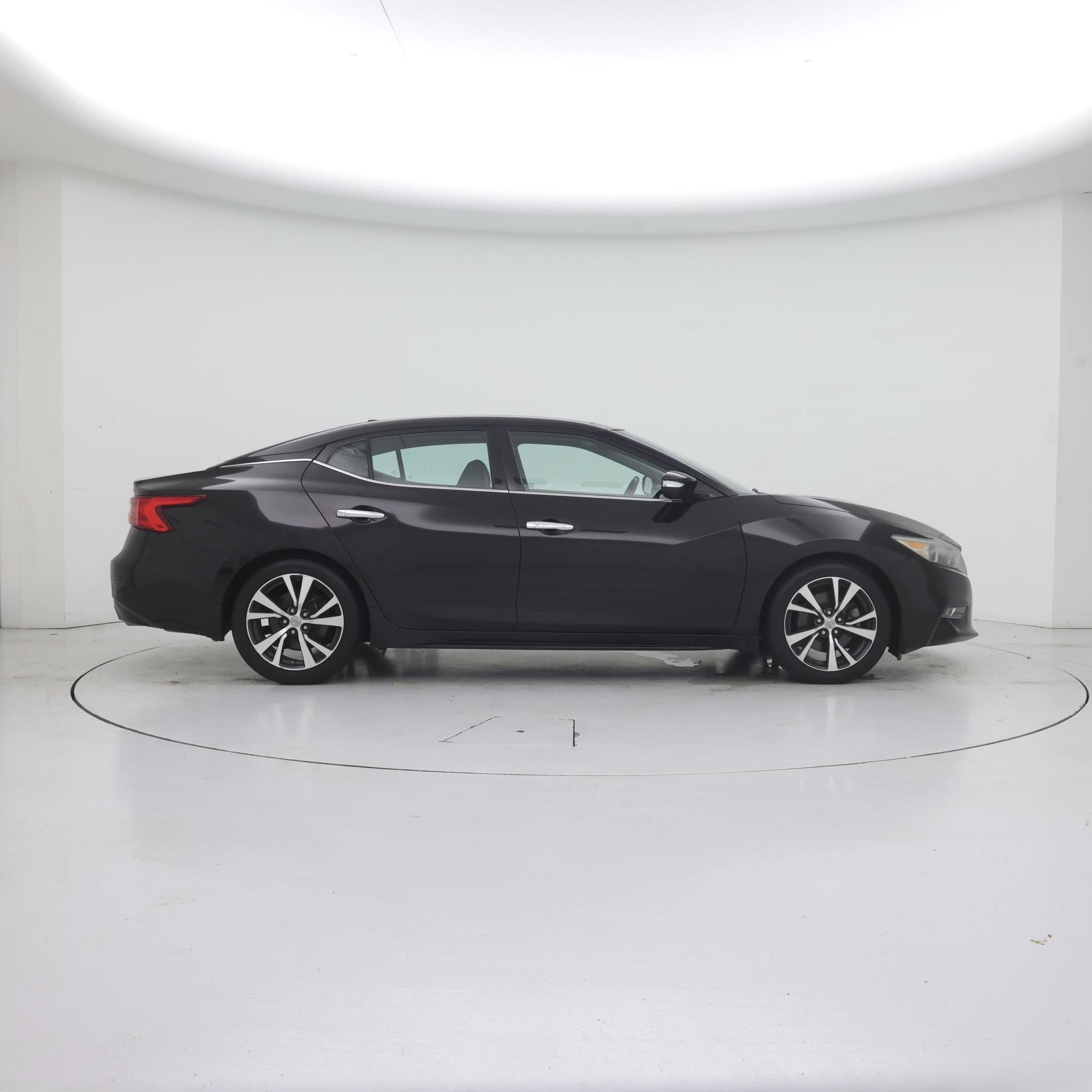 Thumbnail: 2017 Nissan Maxima - 7