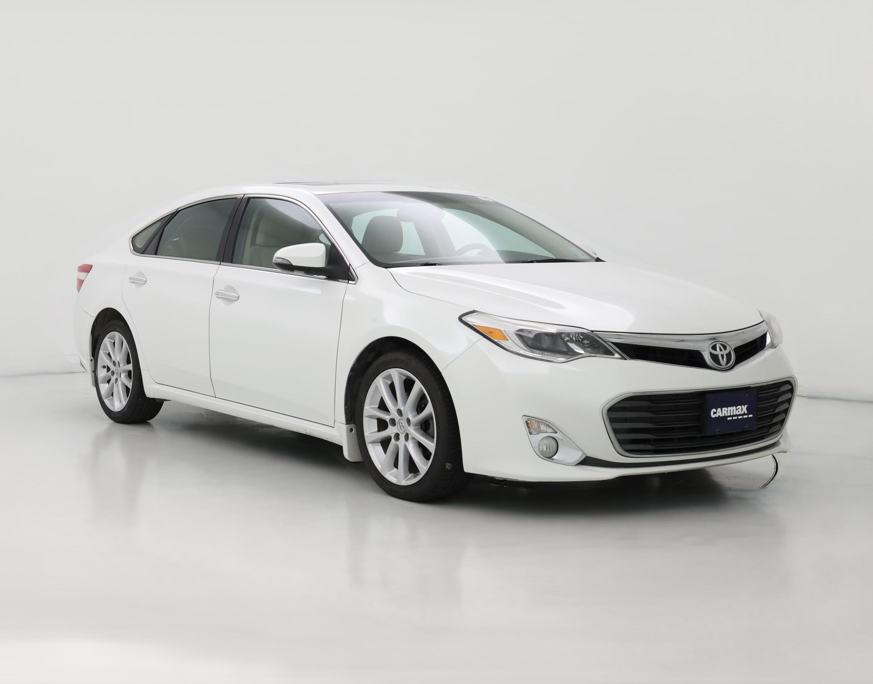 Thumbnail: 2015 Toyota Avalon - 1