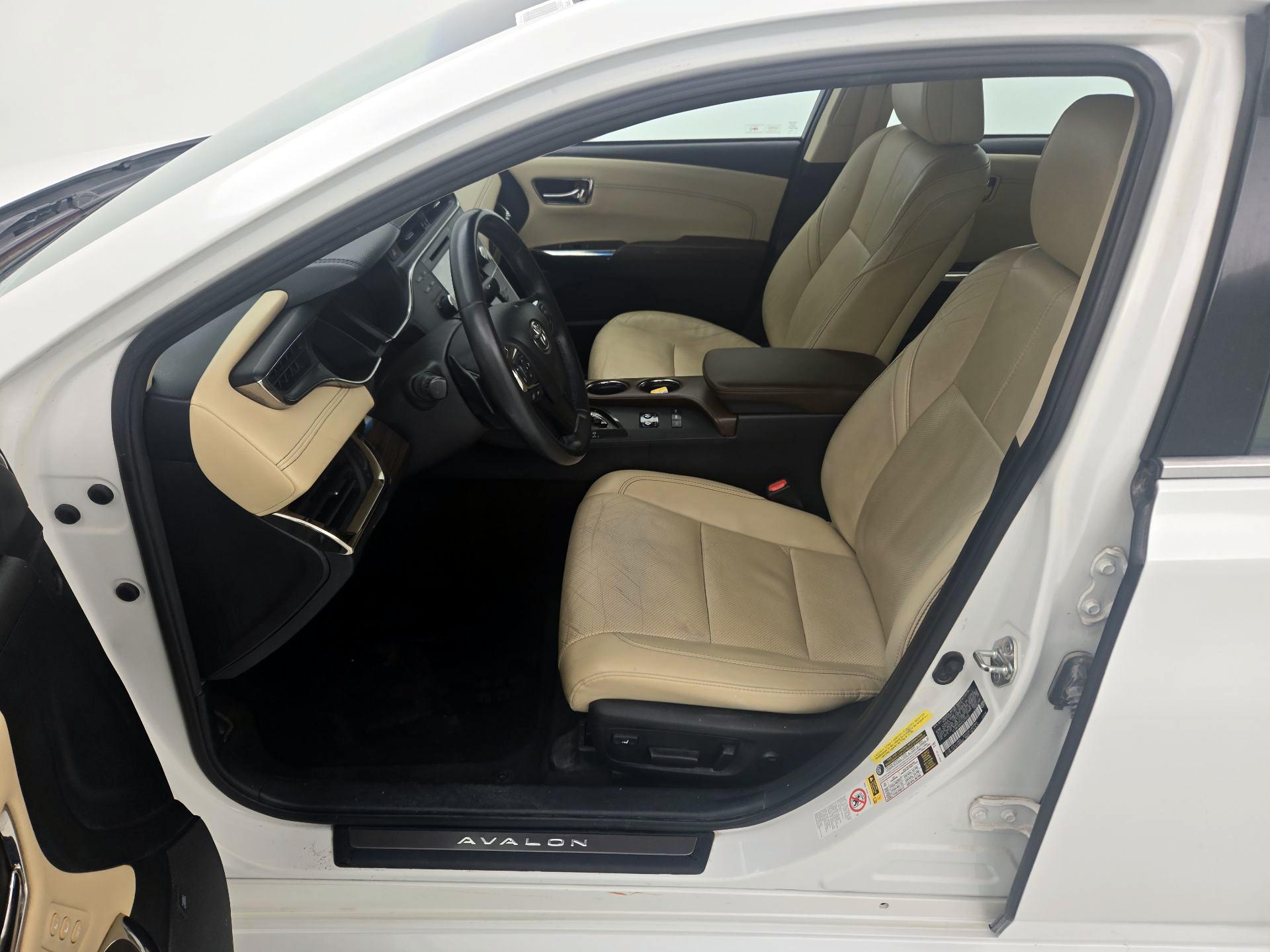 Thumbnail: 2015 Toyota Avalon - 11