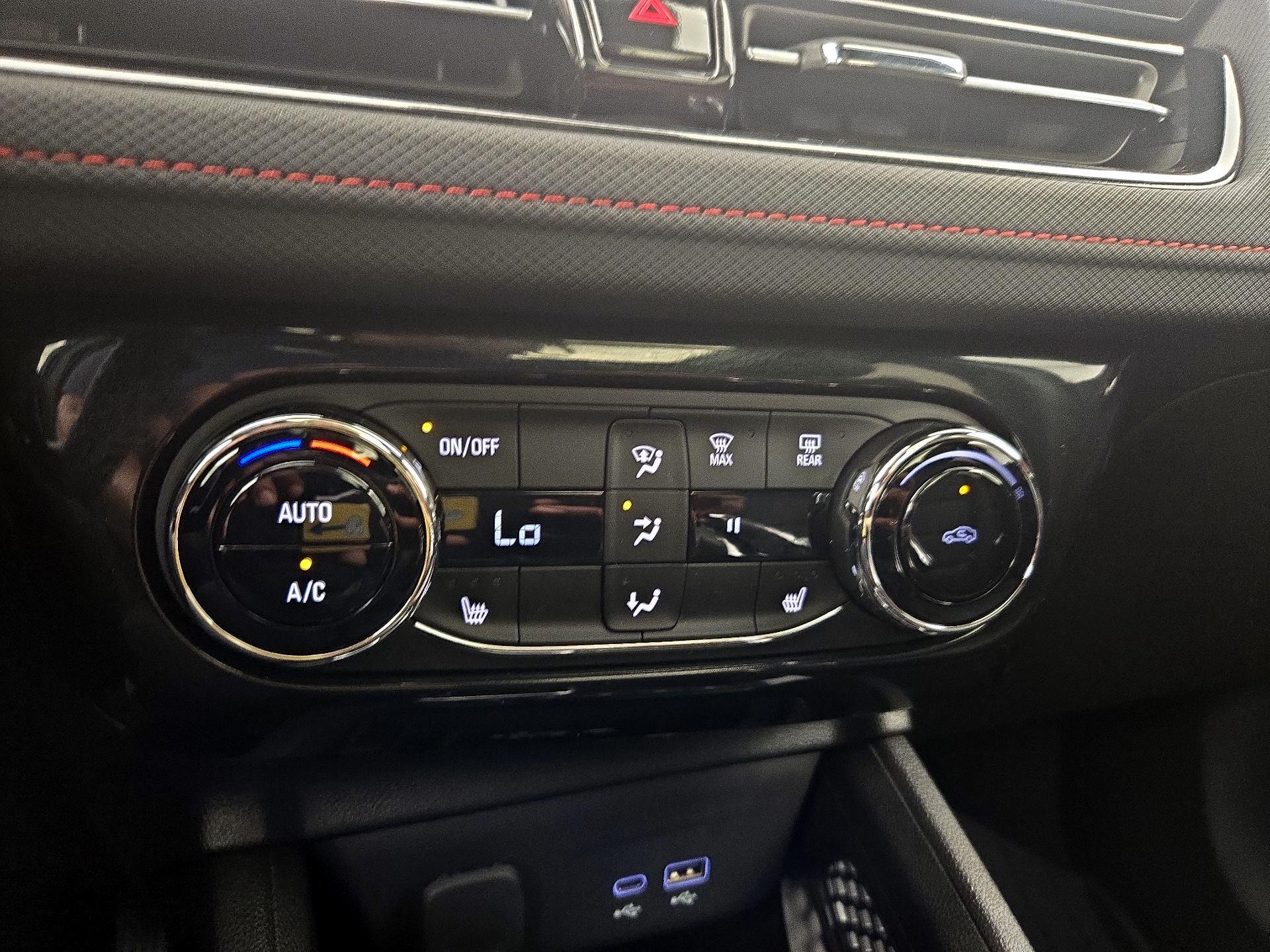 Thumbnail: 2024 Chevrolet TrailBlazer - 16