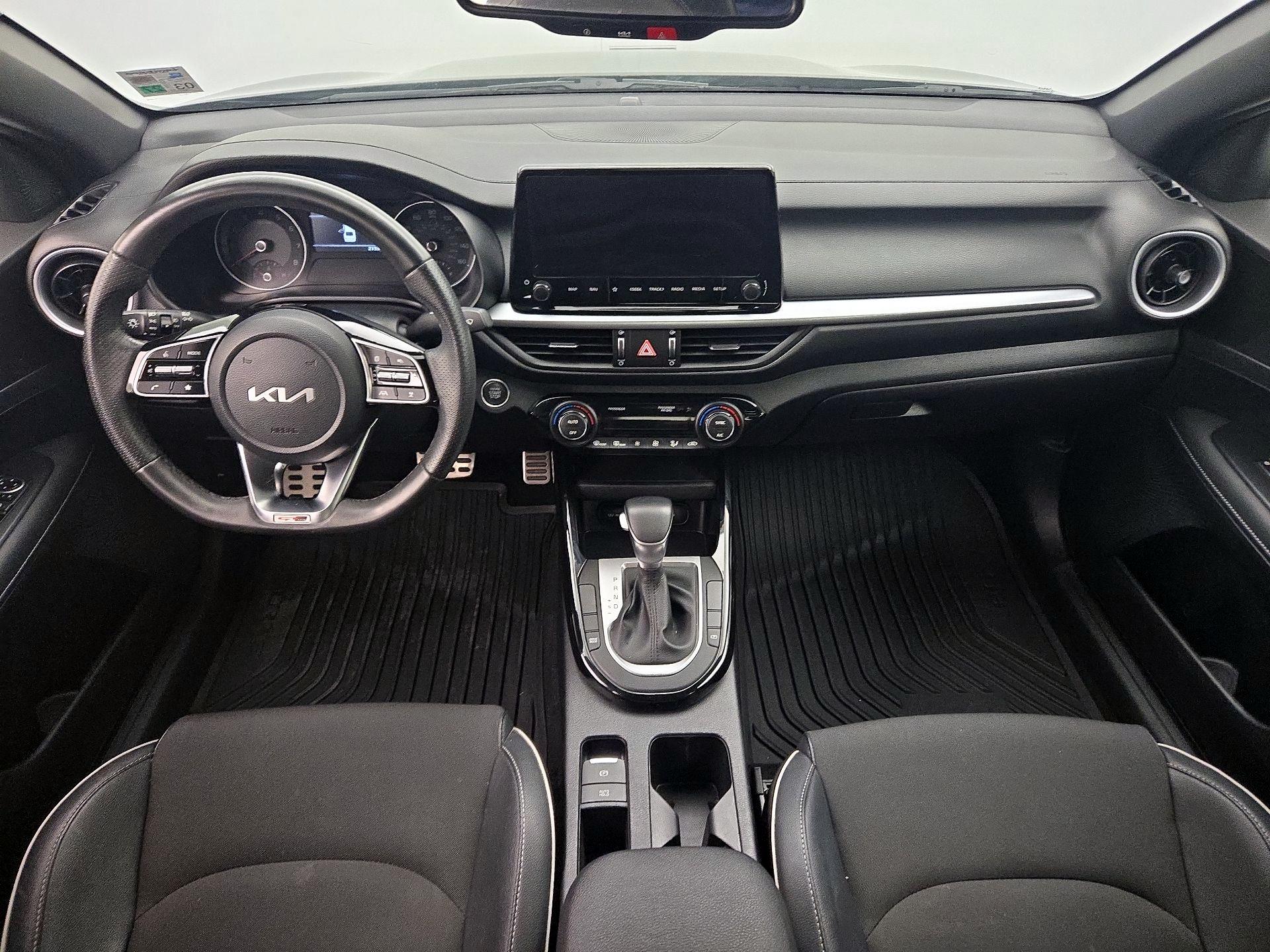 Thumbnail: 2024 Kia Forte - 9