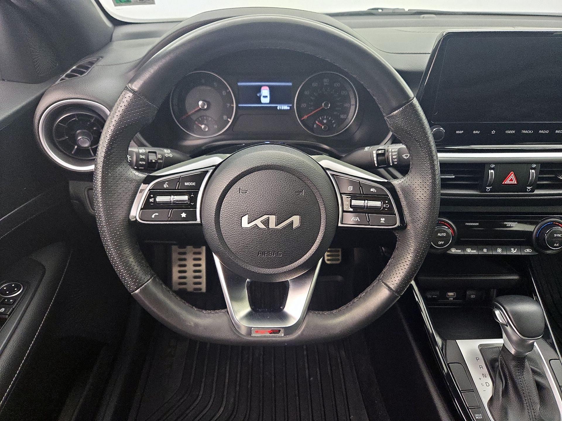 Thumbnail: 2024 Kia Forte - 10