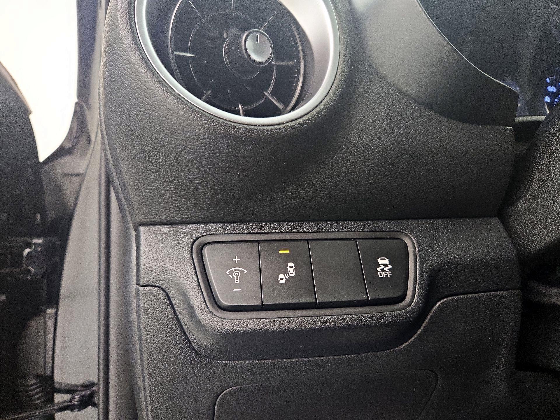 Thumbnail: 2024 Kia Forte - 13