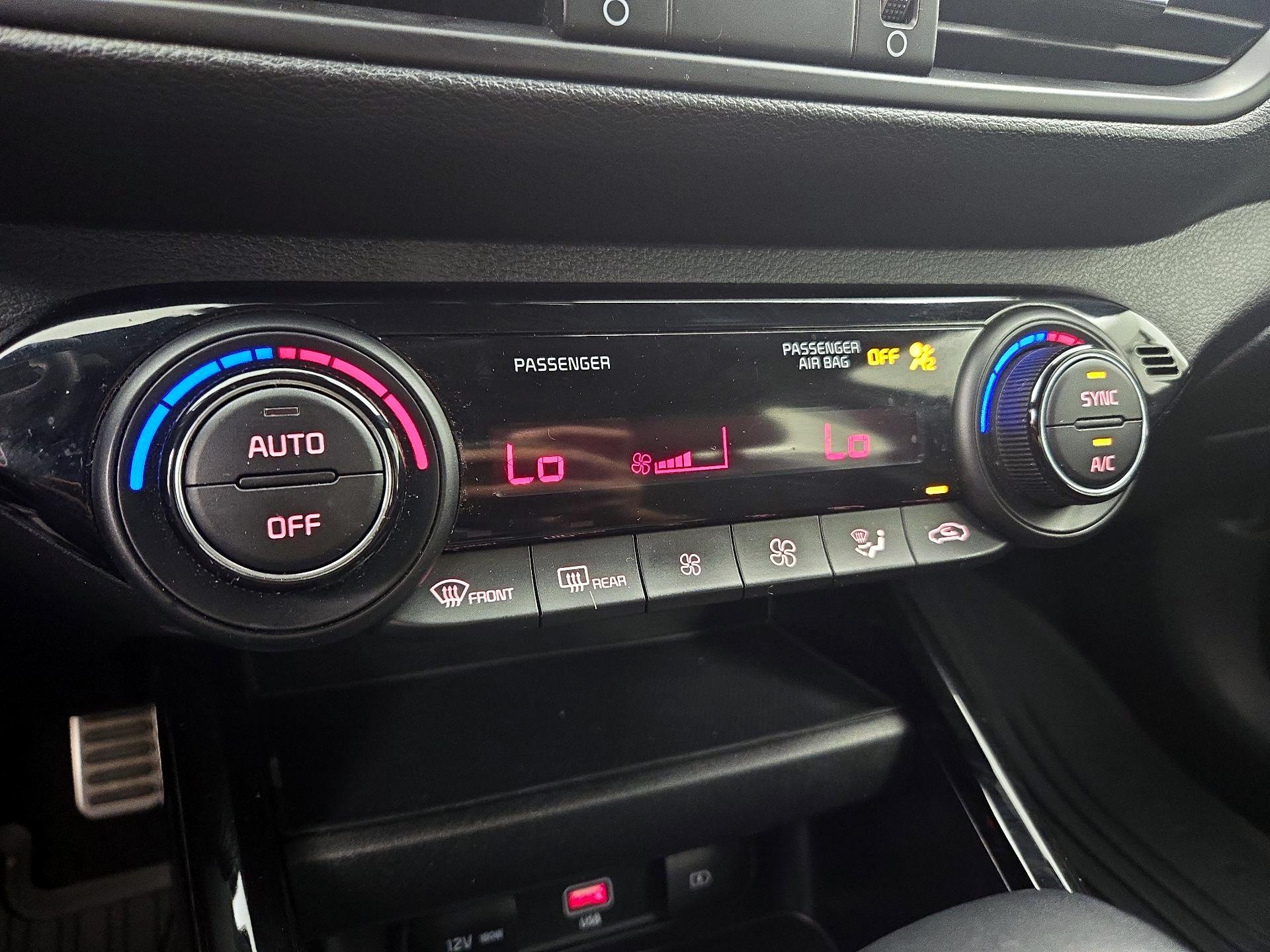 Thumbnail: 2024 Kia Forte - 17