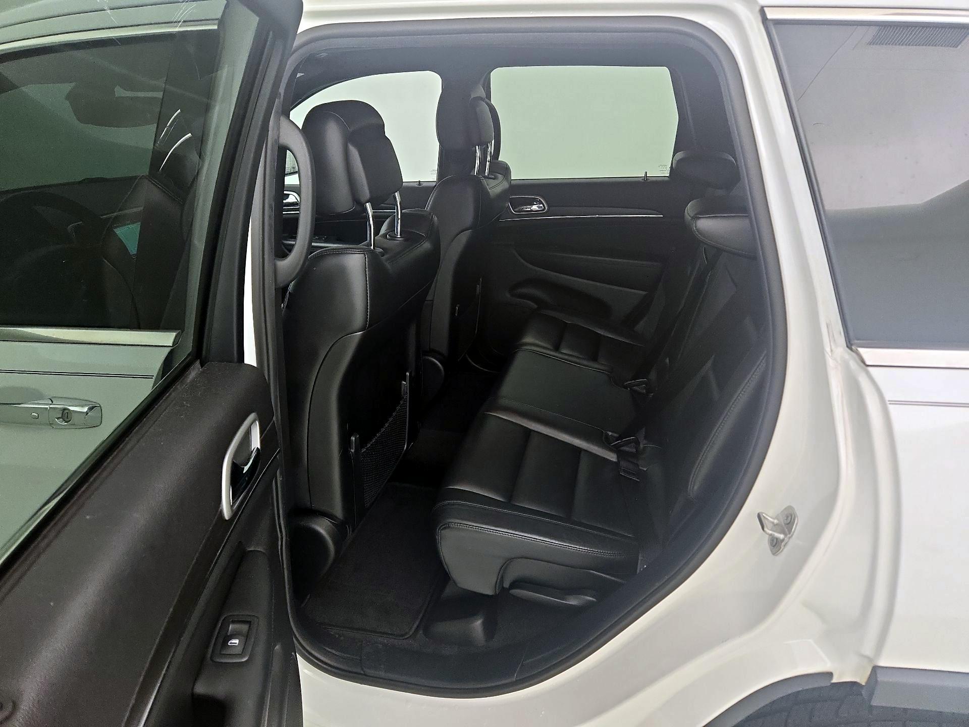 Thumbnail: 2018 Jeep Grand Cherokee - 20