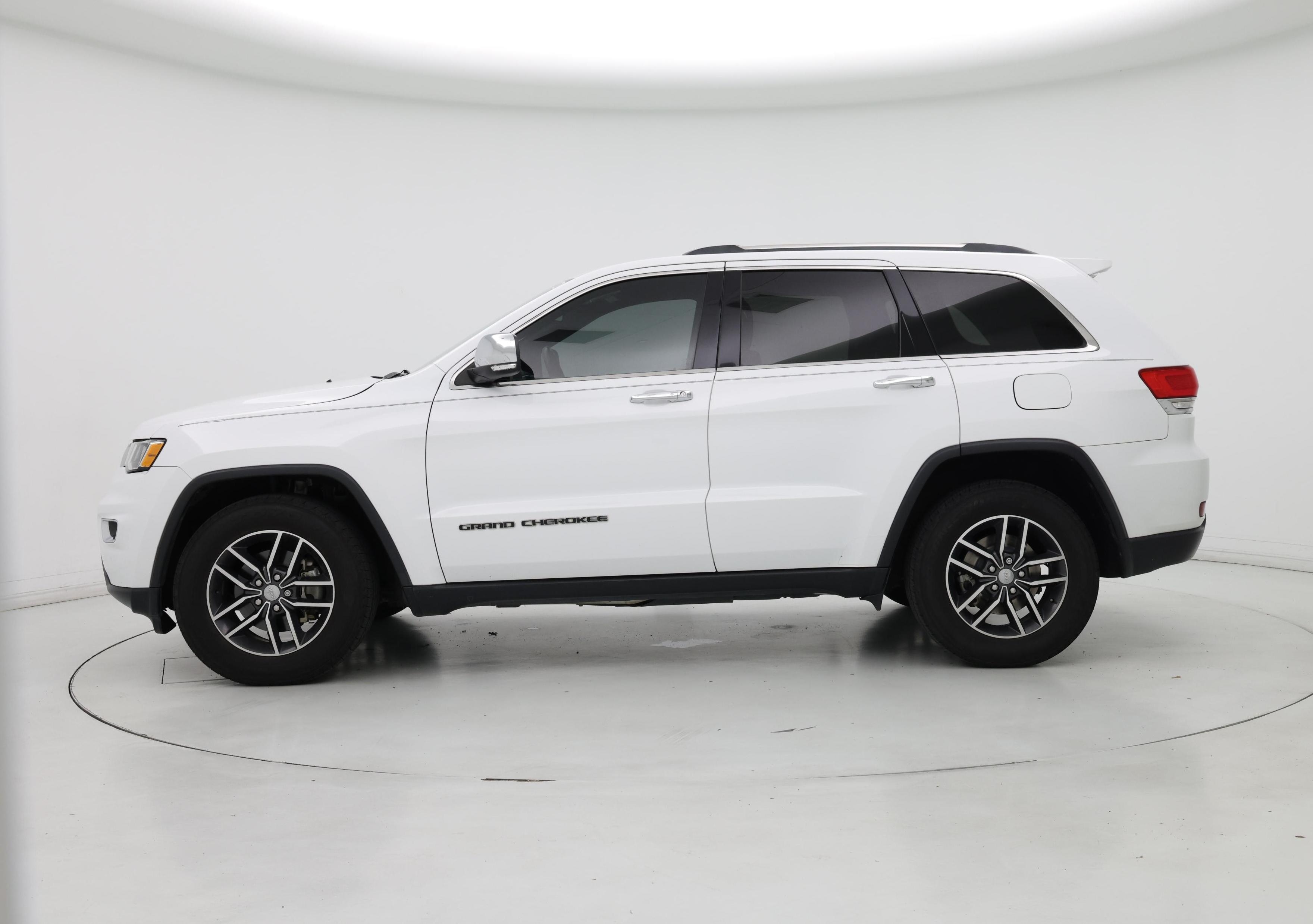Thumbnail: 2018 Jeep Grand Cherokee - 3