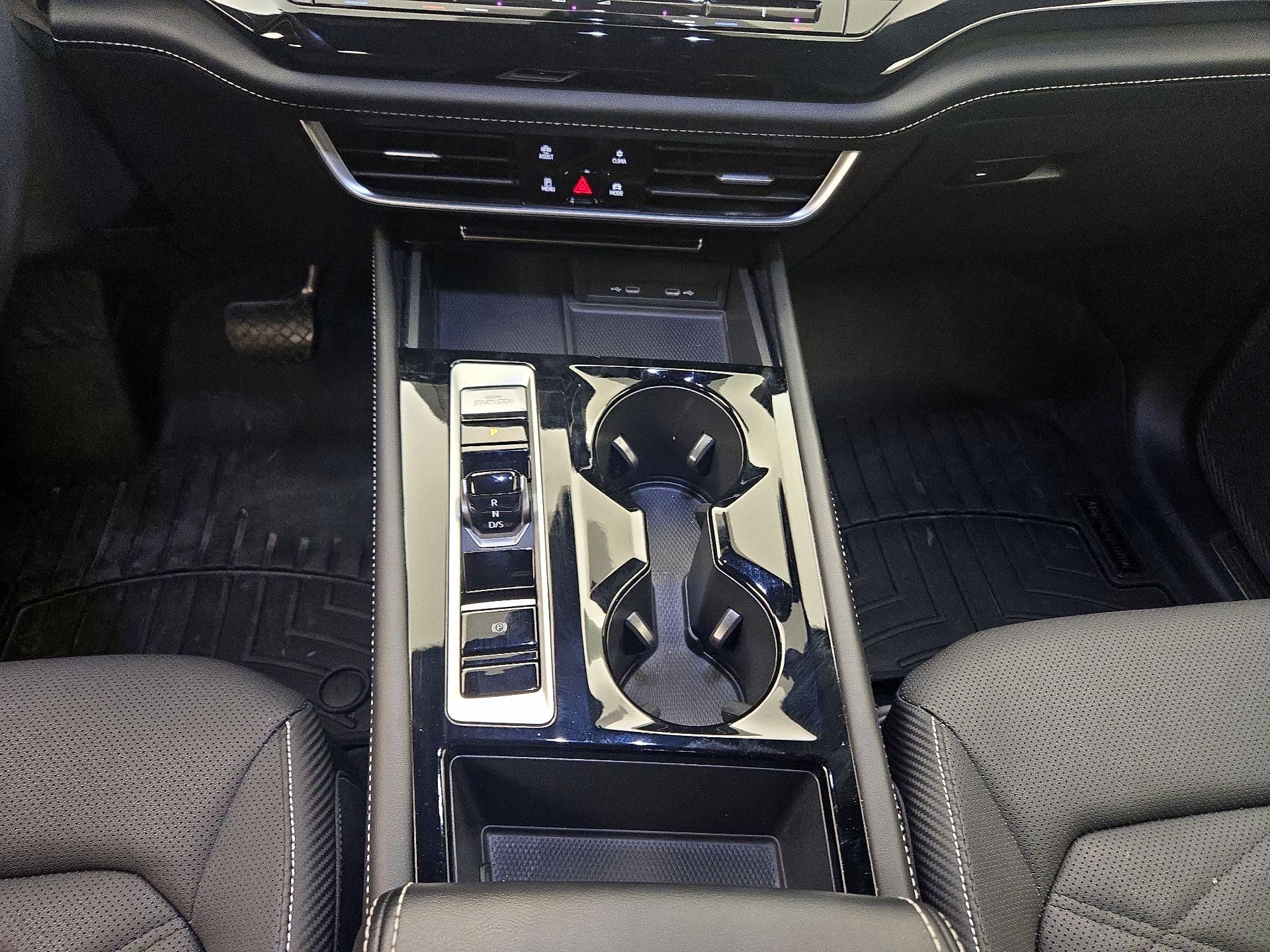 Thumbnail: 2024 Volkswagen Atlas - 17