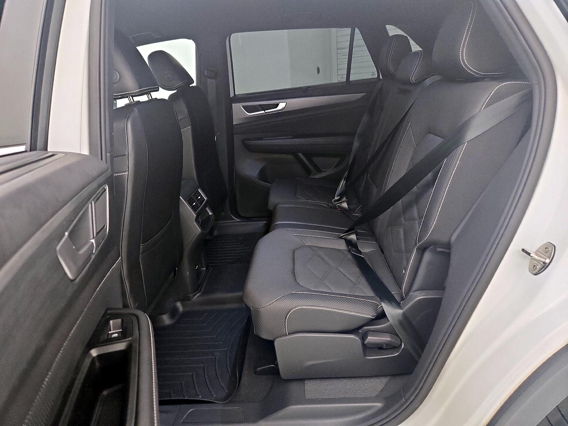 Thumbnail: 2024 Volkswagen Atlas - 19