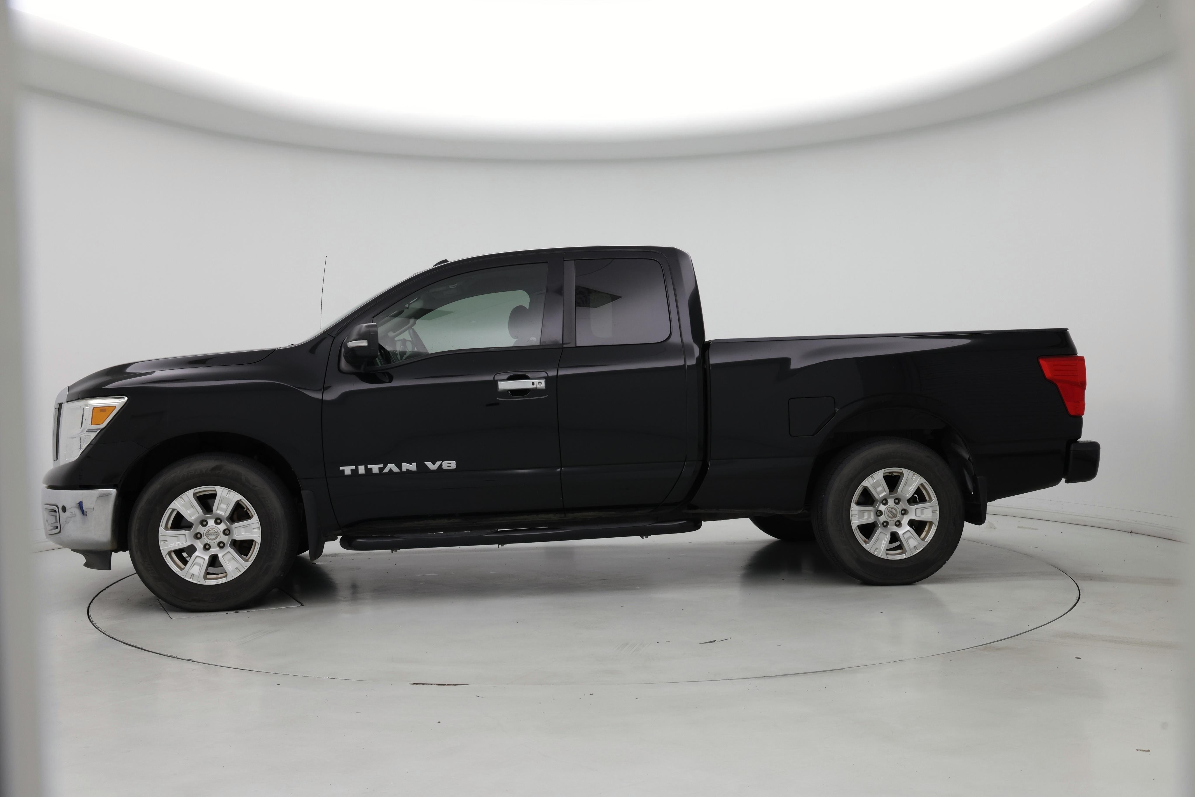 Thumbnail: 2018 Nissan Titan - 3