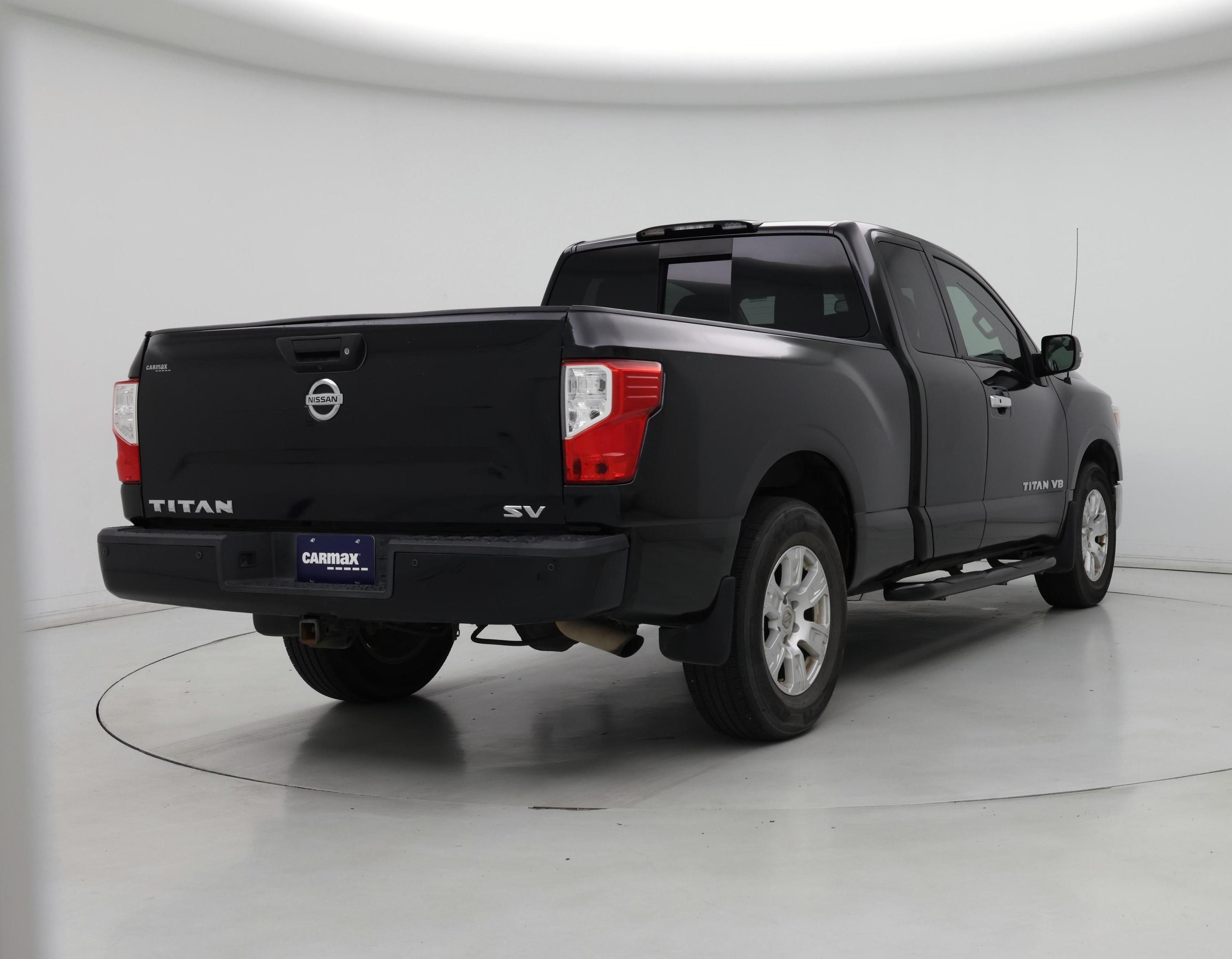 Thumbnail: 2018 Nissan Titan - 8