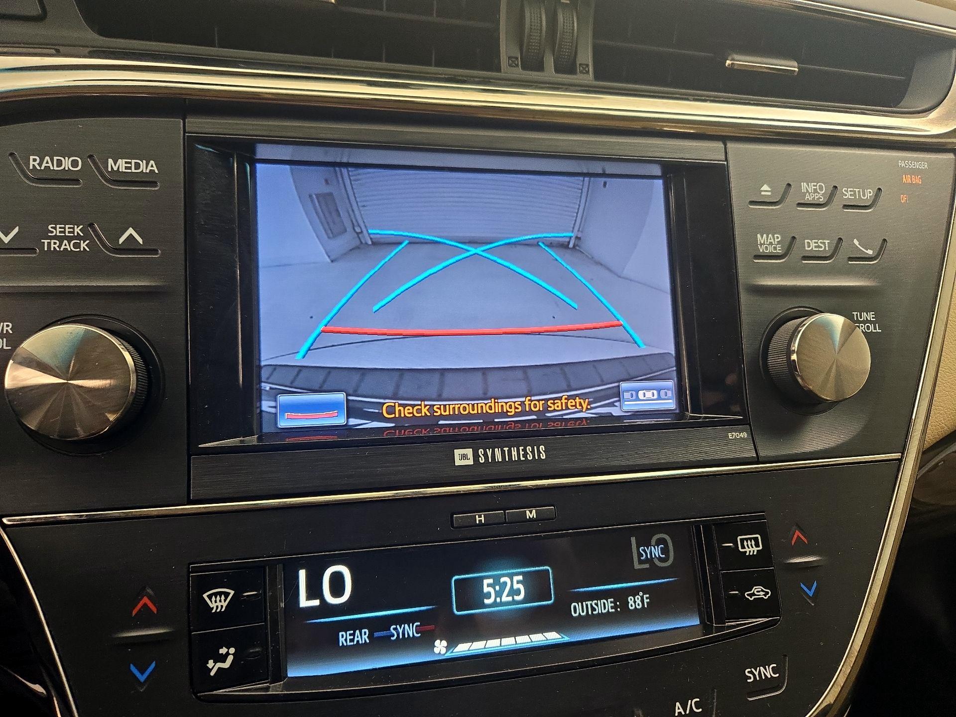 Thumbnail: 2014 Toyota Avalon - 15