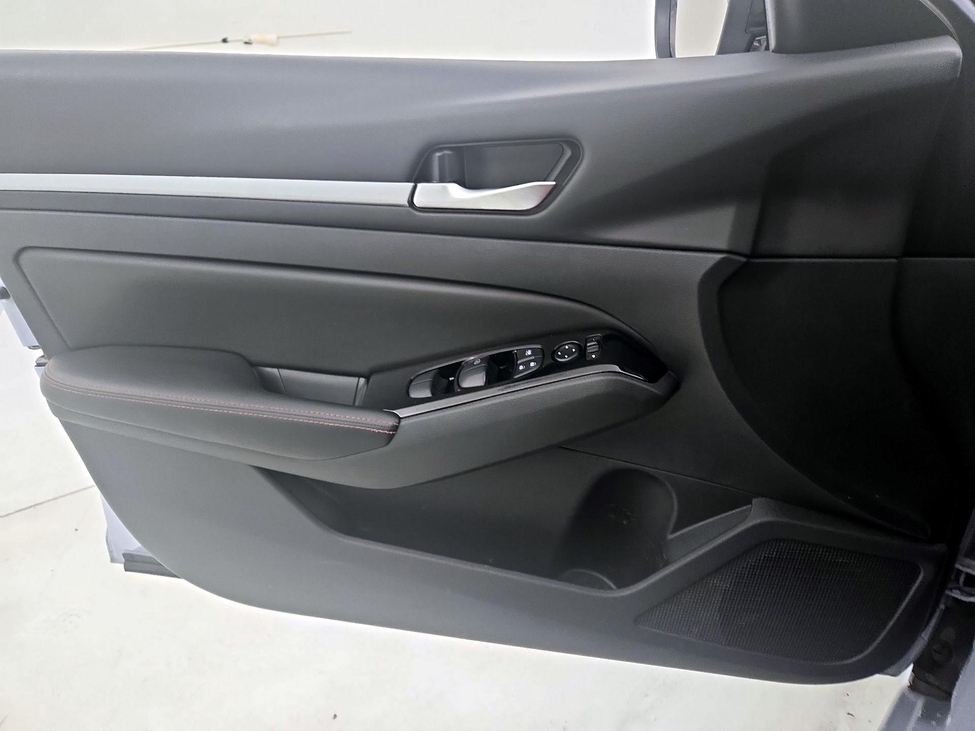 Thumbnail: 2024 Nissan Altima - 12