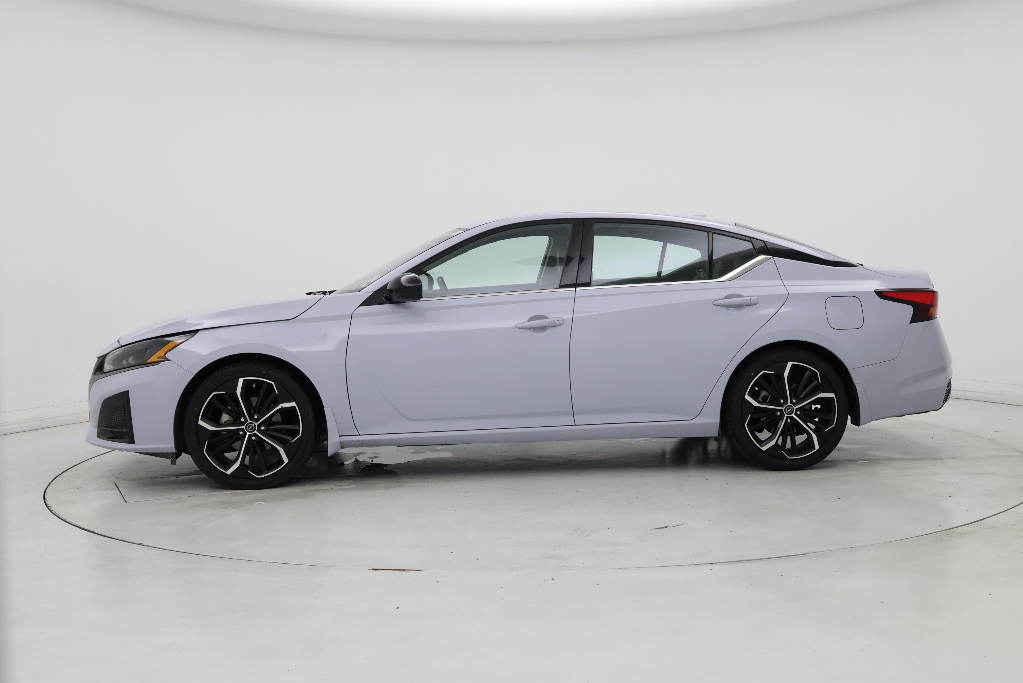 Thumbnail: 2024 Nissan Altima - 3