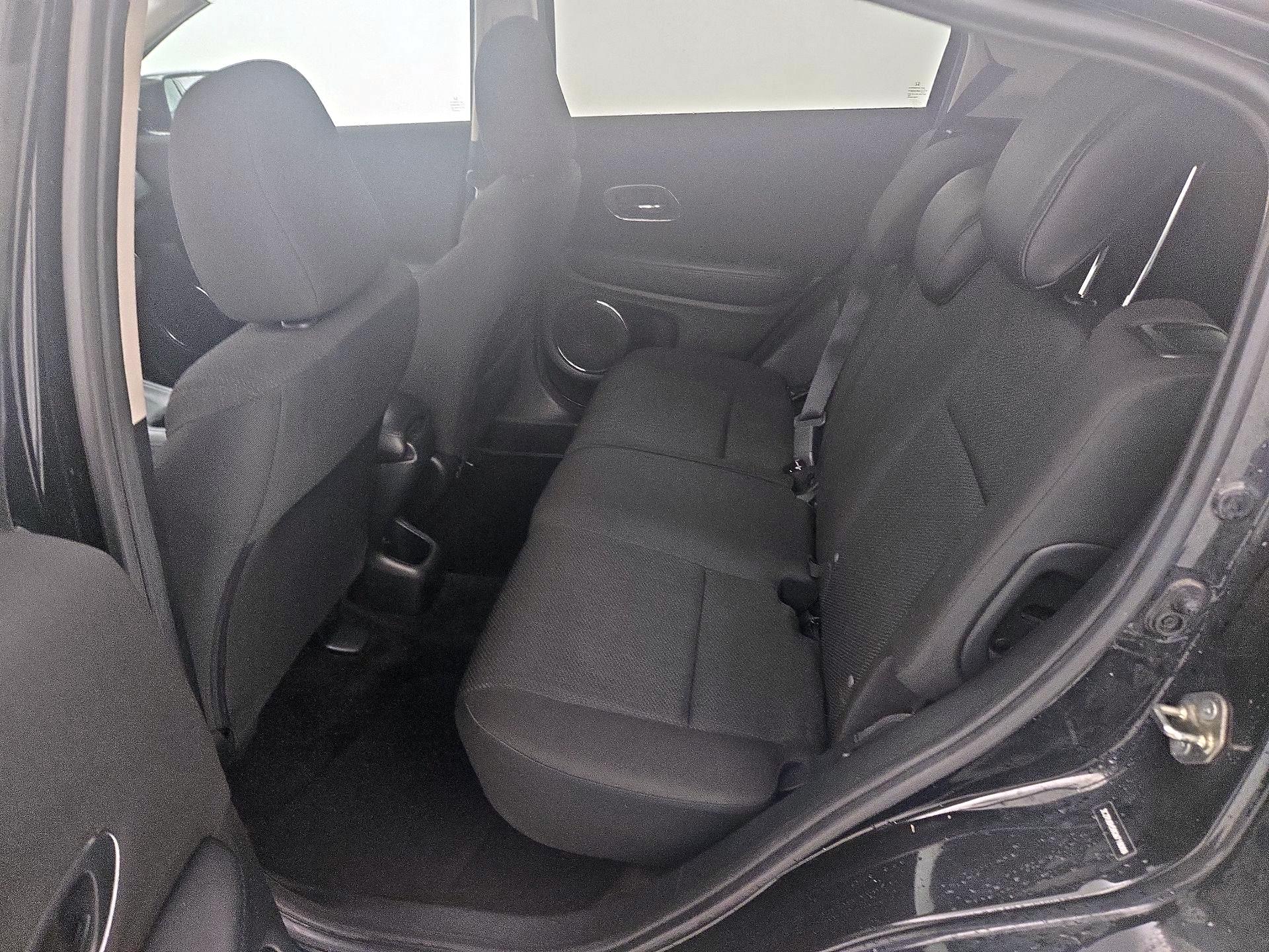 Thumbnail: 2016 Honda HR-V - 20